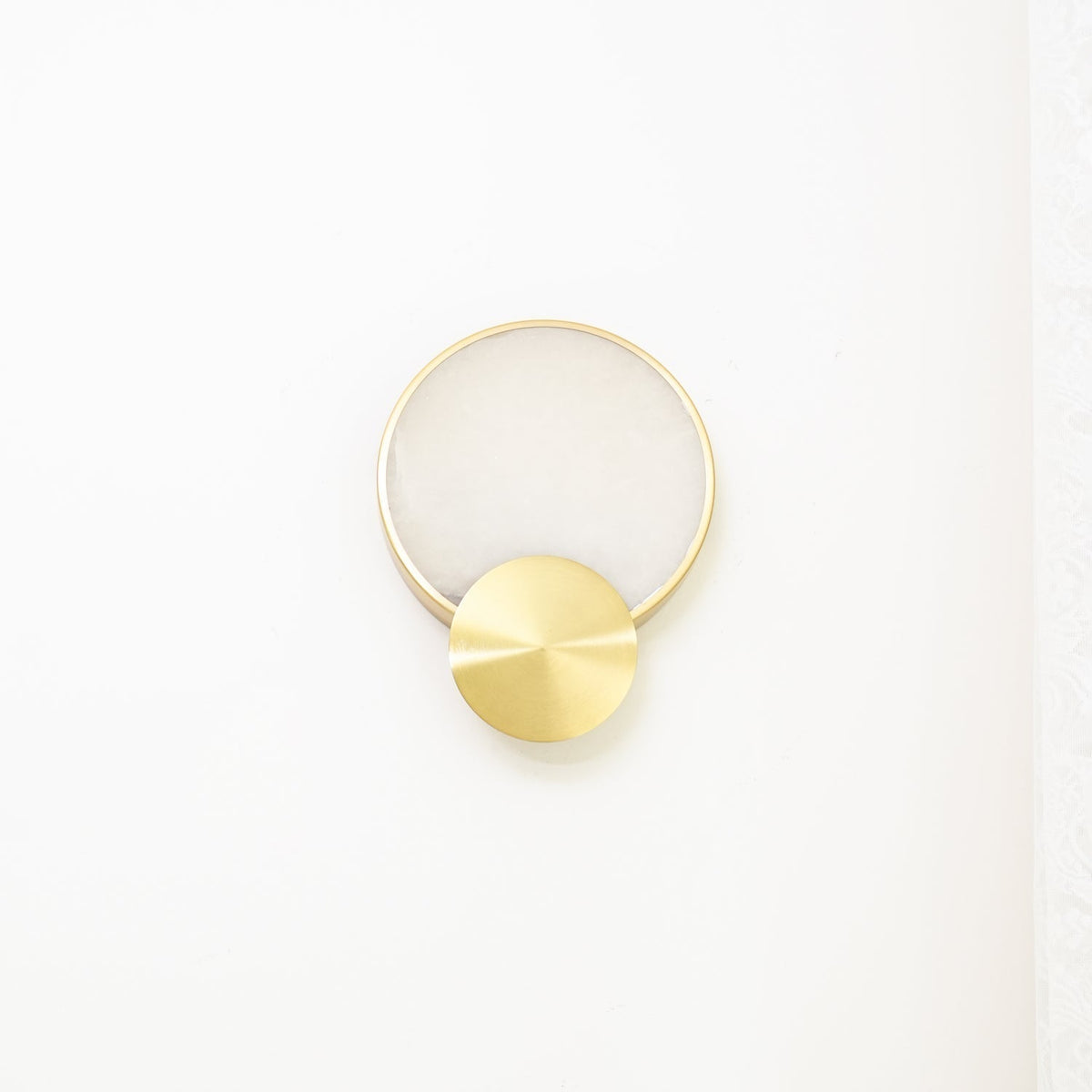 Myvelarae Circular Alabaster Wall Light
