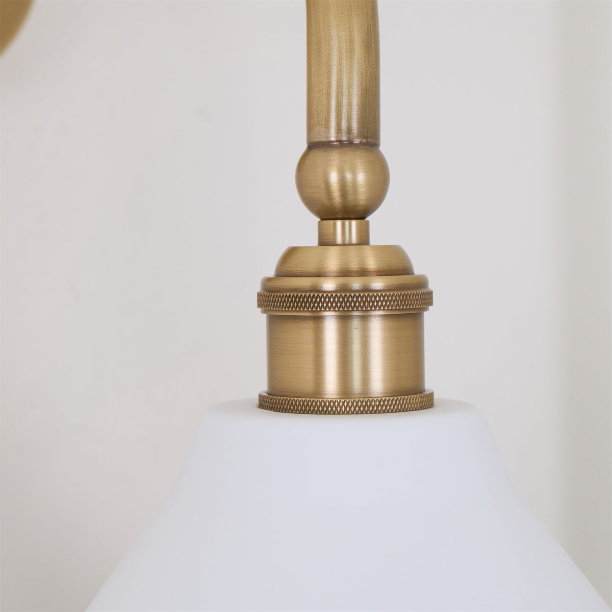 Zaya Minimalist Metal Wall Lamp