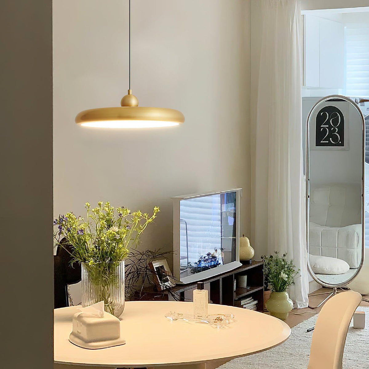 Wynric Brass Glam Pendant Lamp