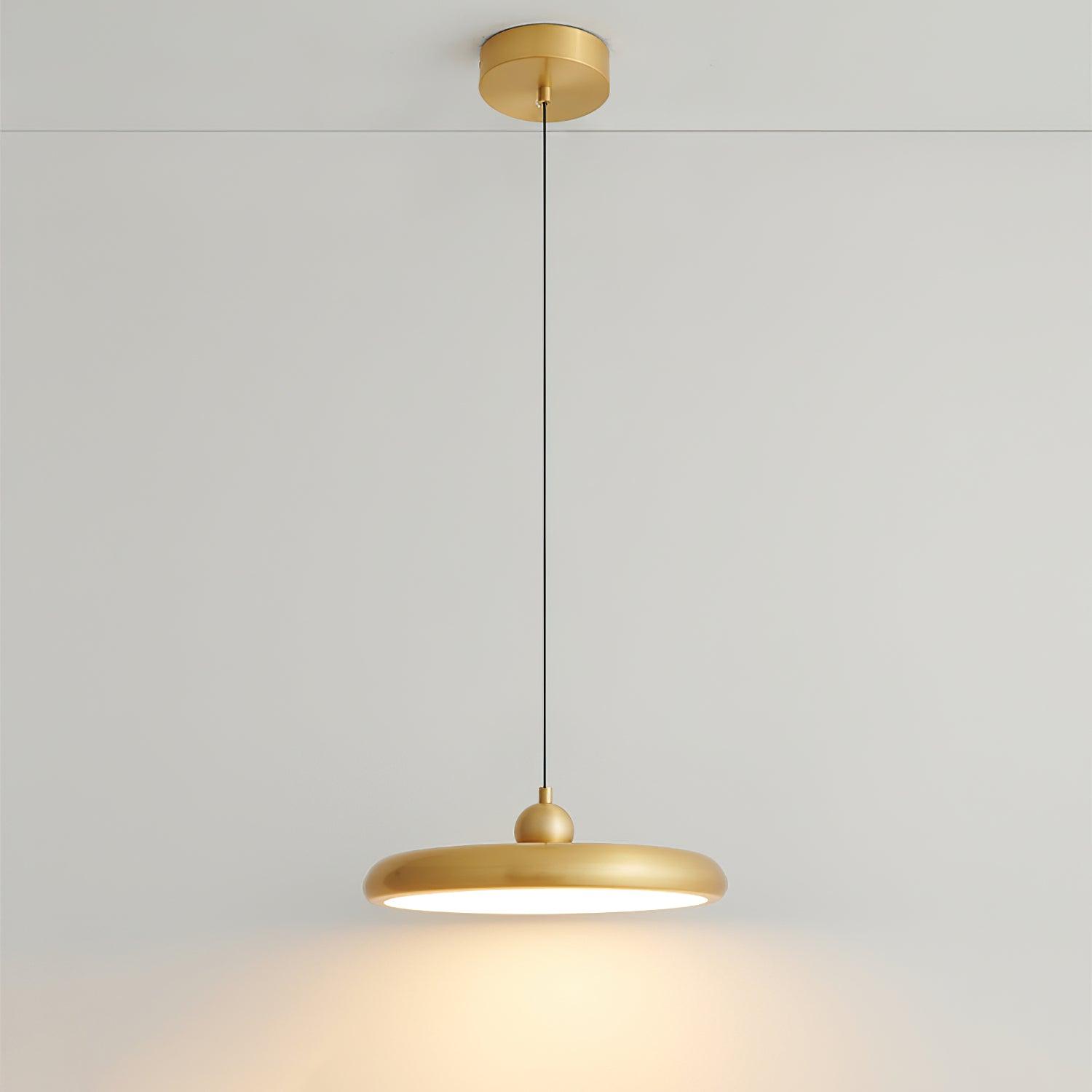 Wynric Brass Glam Pendant Lamp