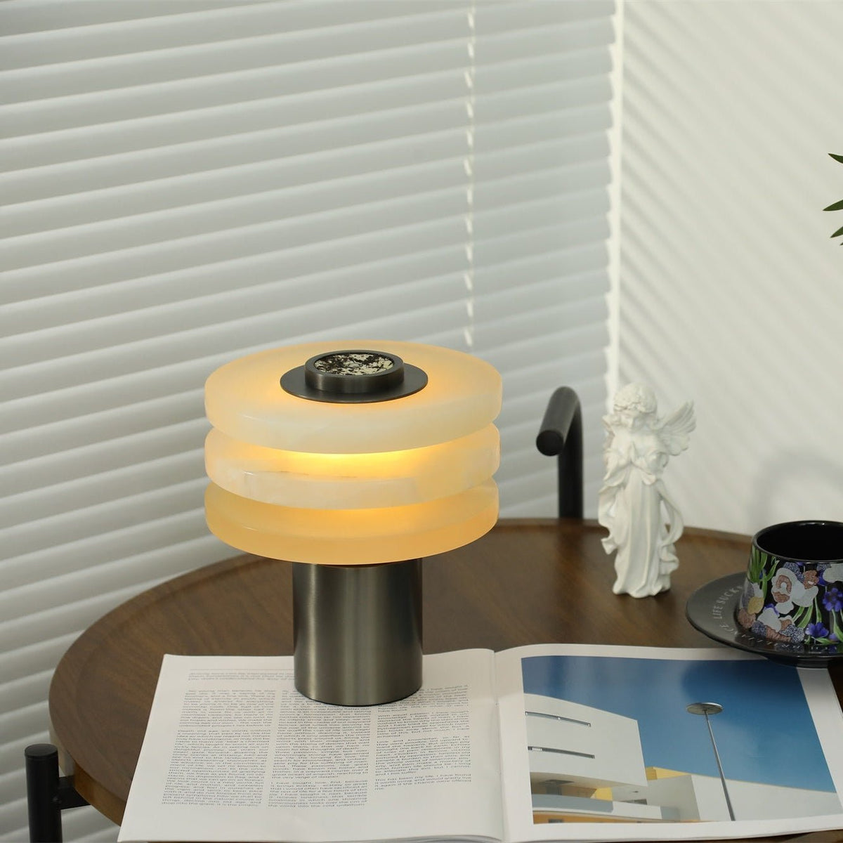 Pryt Obelisk Alabaster Table Lamp
