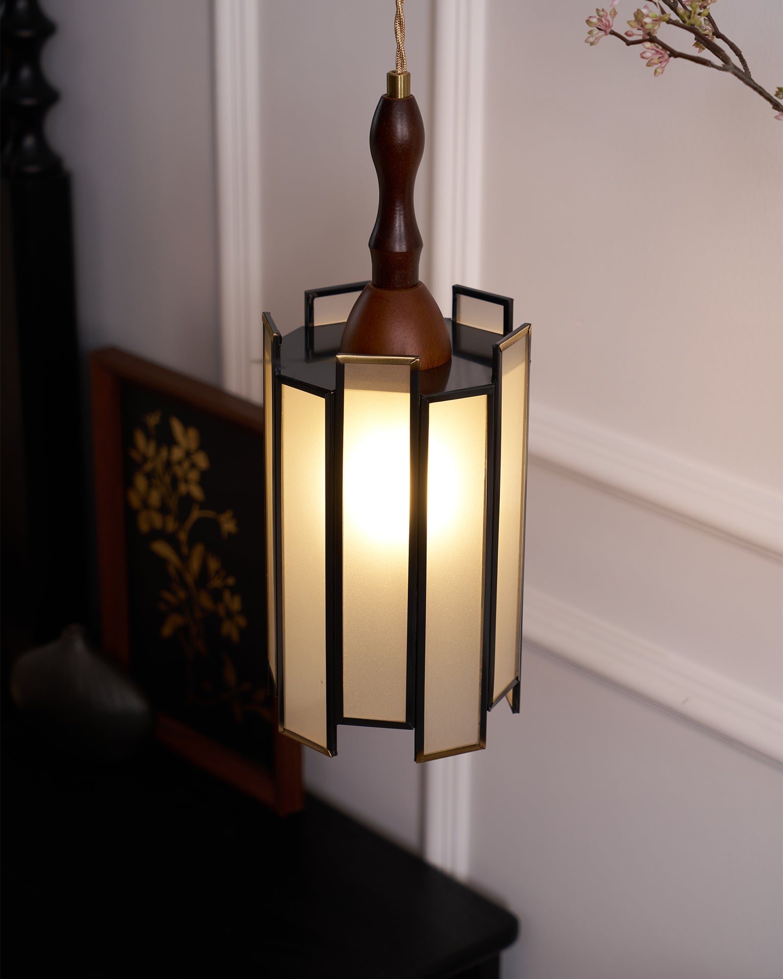 Glenvale Stained Glass Pendant Light