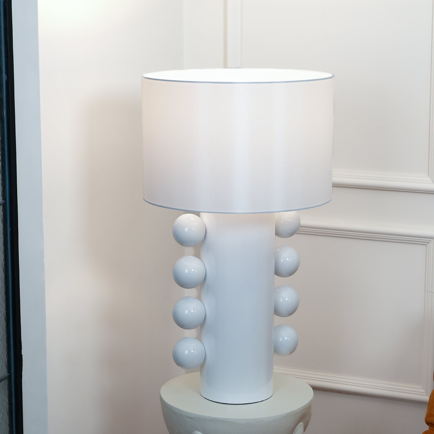 Nixu Fabric Whimsical Table Lamp