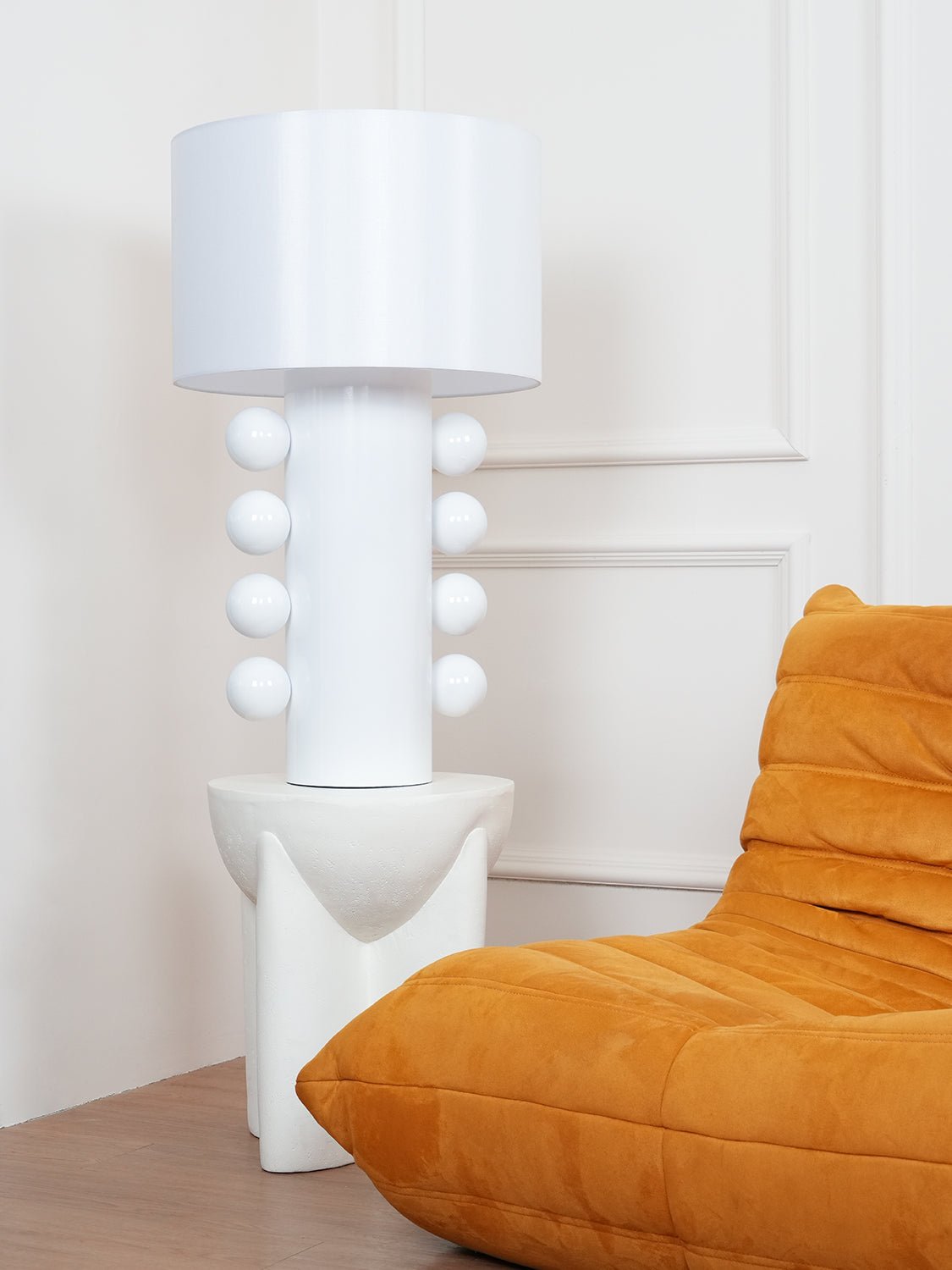 Nixu Fabric Whimsical Table Lamp