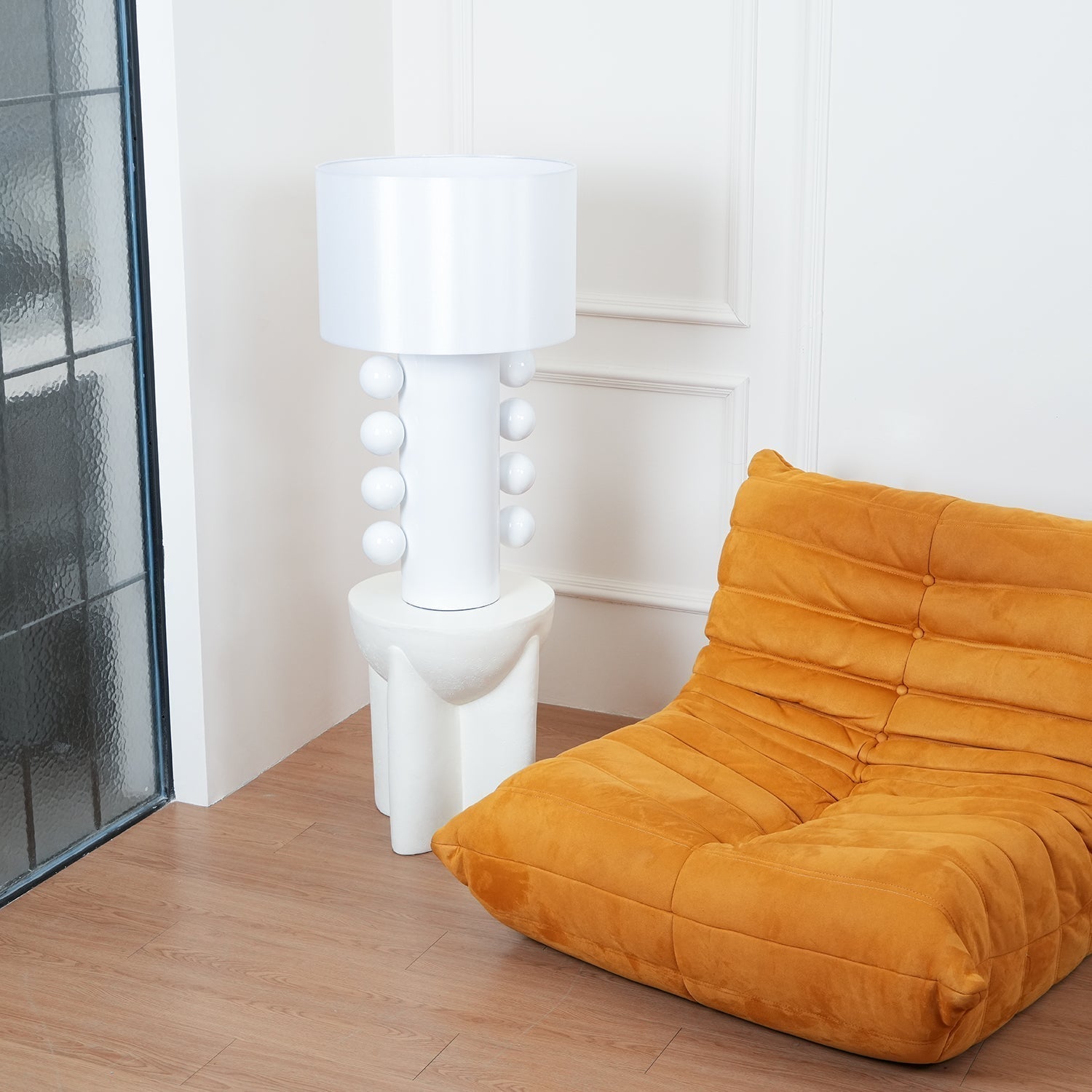 Nixu Fabric Whimsical Table Lamp