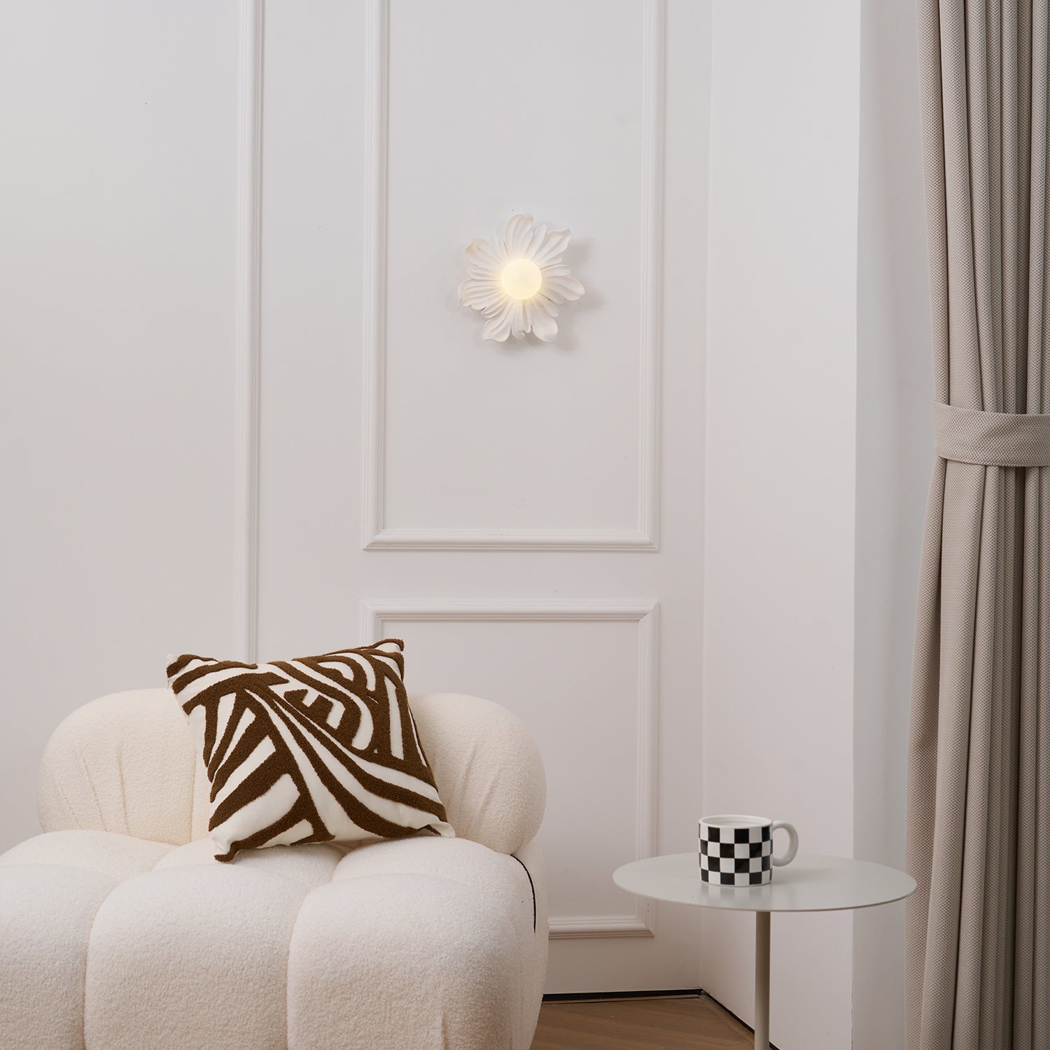 Tina Flower Wall Lamp - Neutral Decor