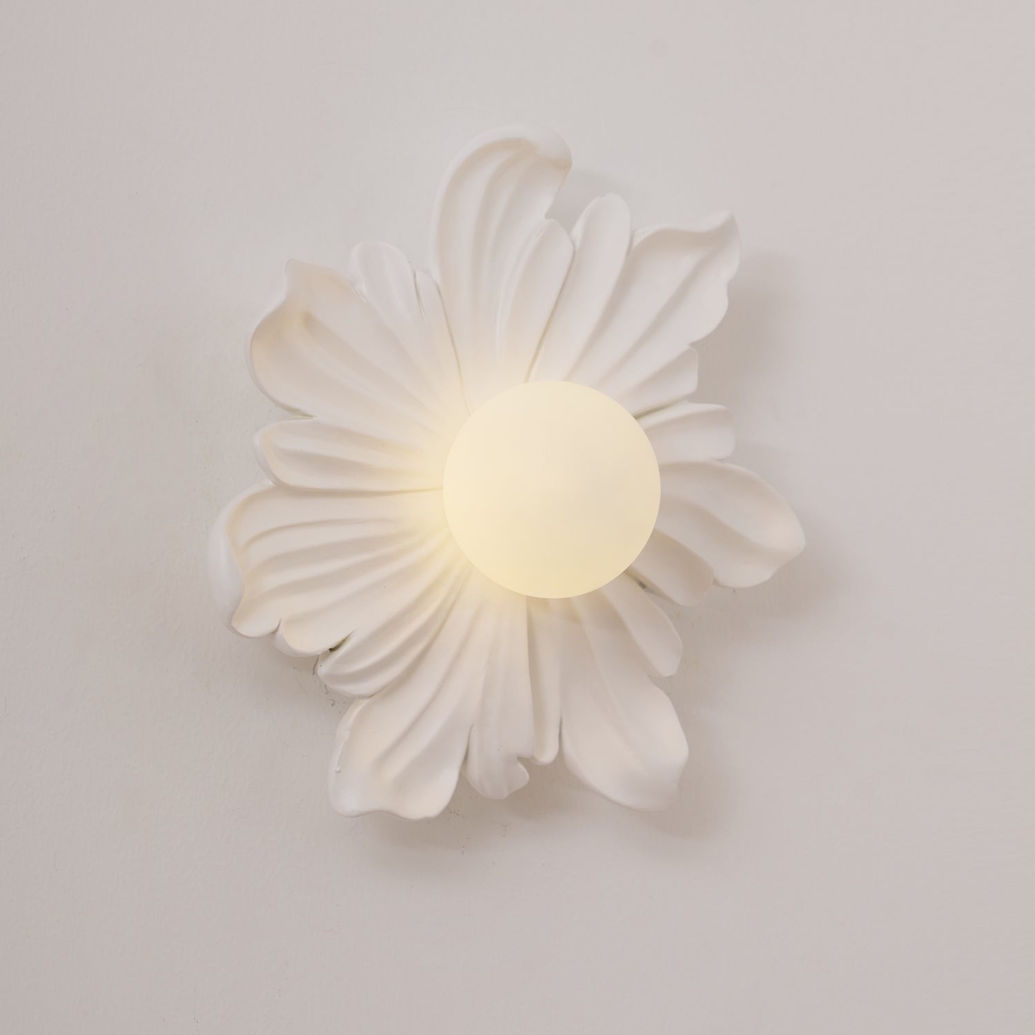 Tina Flower Wall Lamp - Neutral Decor