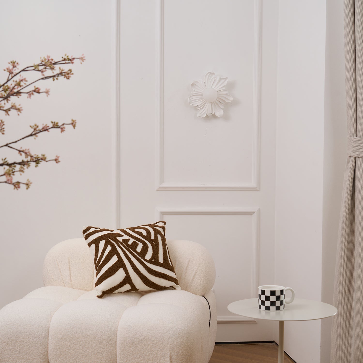 Tina Flower Wall Lamp - Neutral Decor