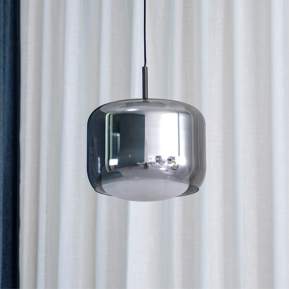 Absolud Glass Pendant Lamp