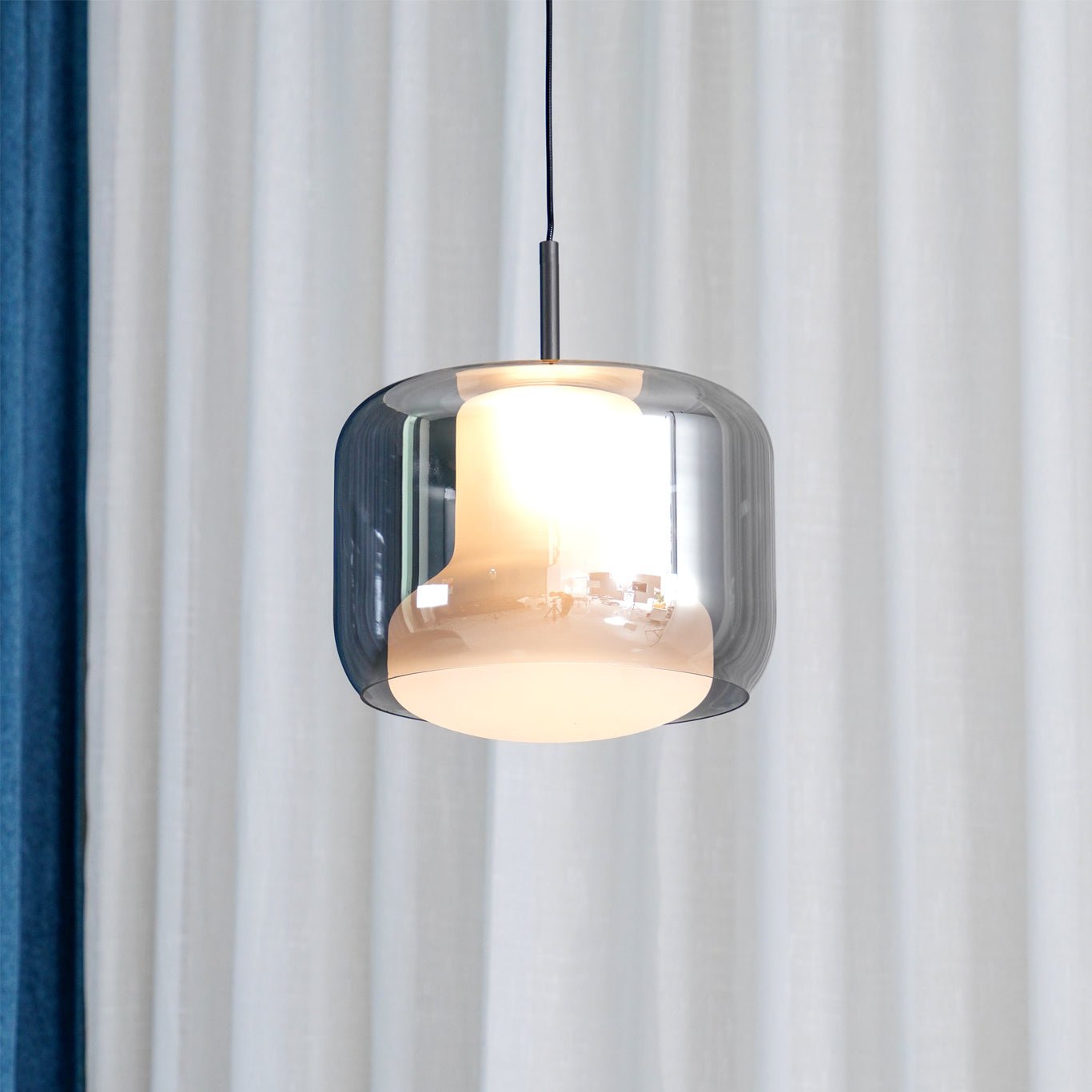 Absolud Glass Pendant Lamp