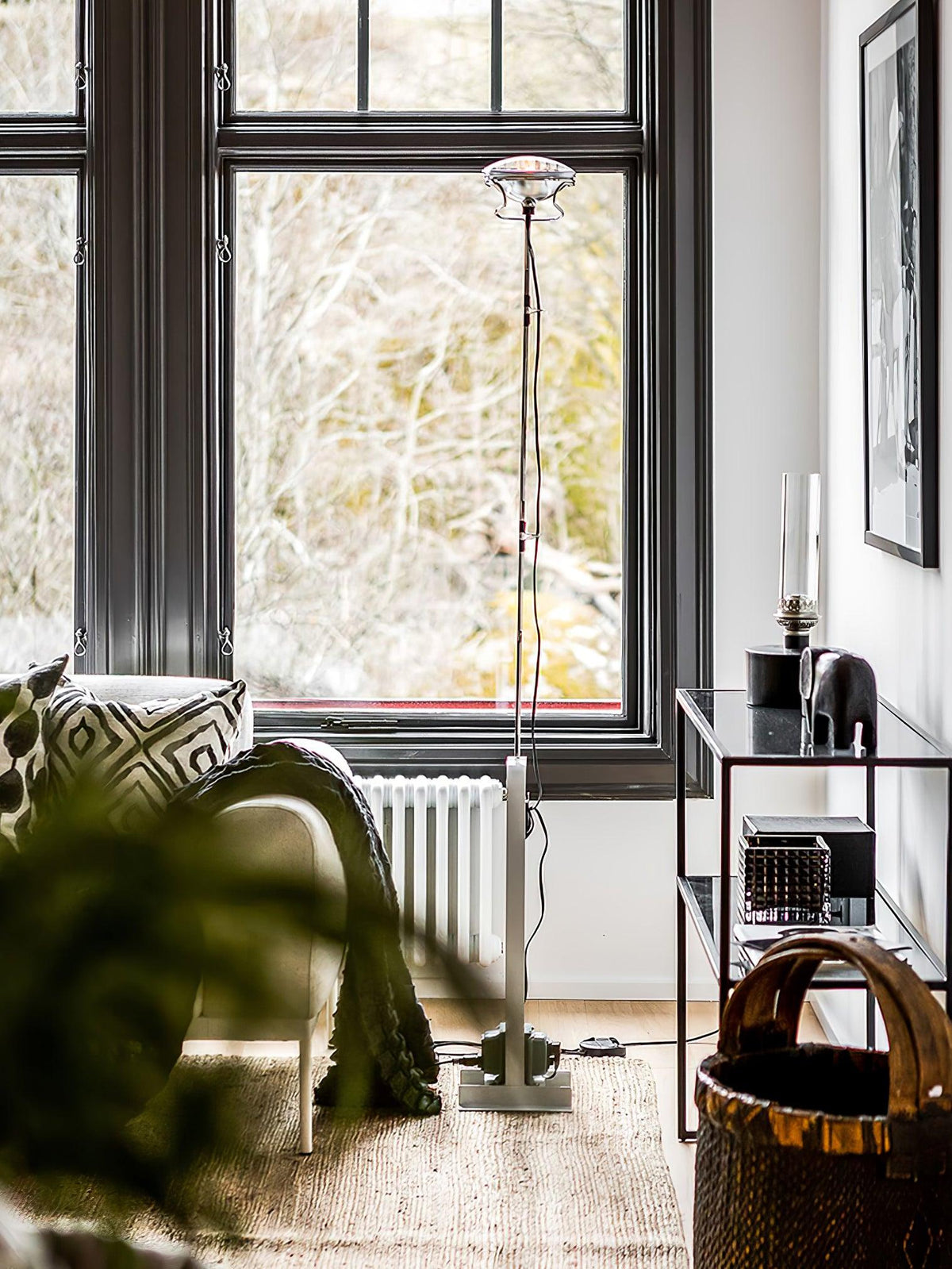 Jiro Contemporary Floor Lamp