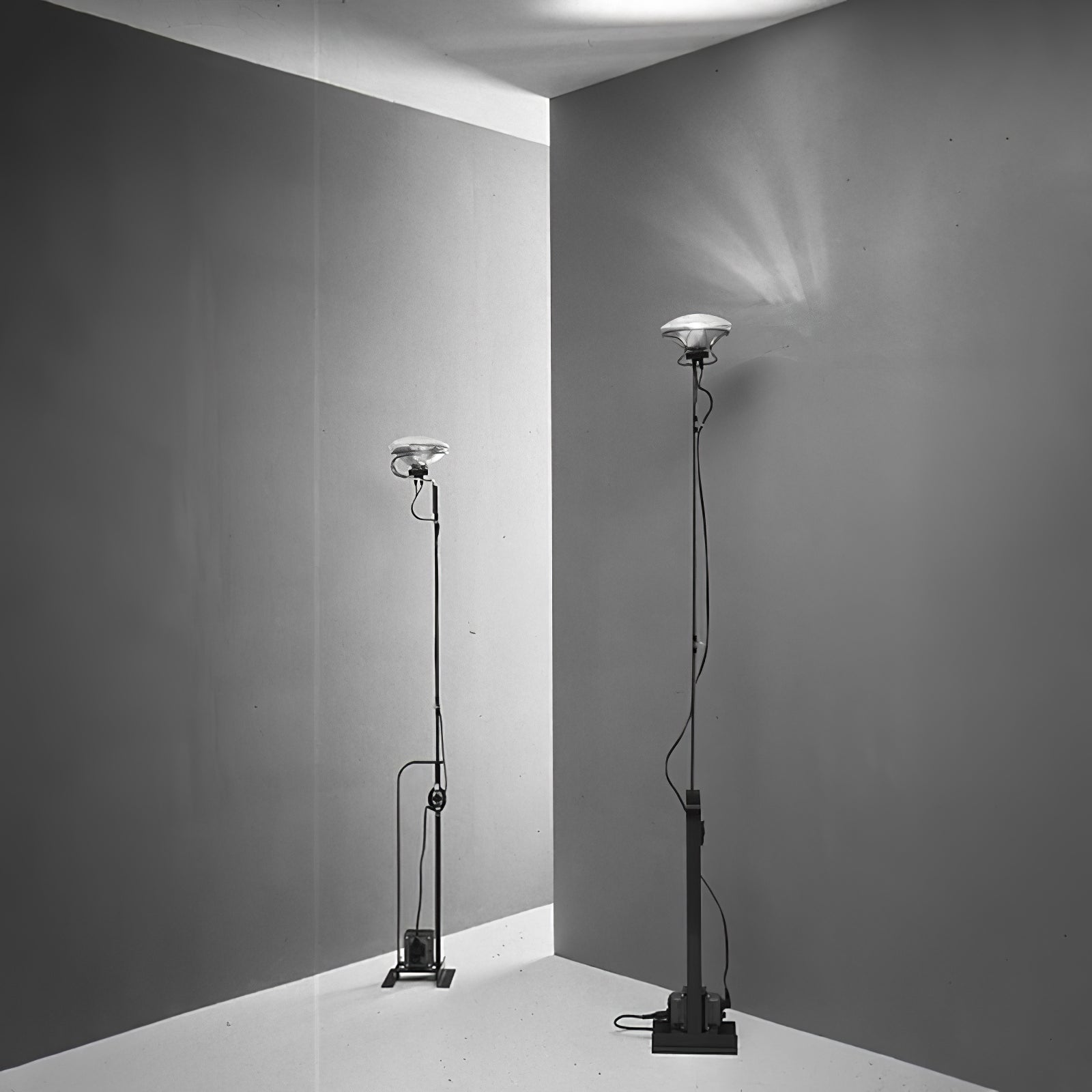 Jiro Contemporary Floor Lamp