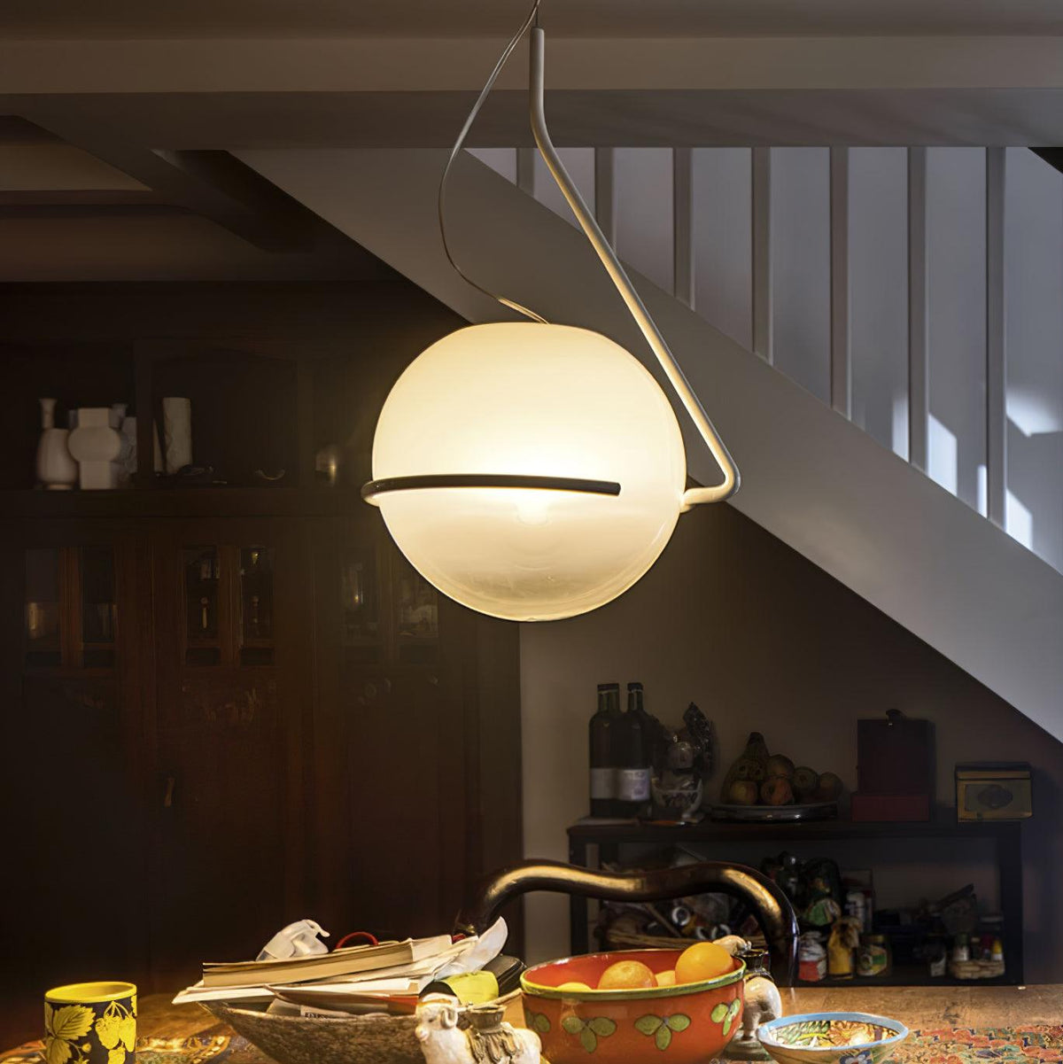 Circular Minimalist Pendant Lamp
