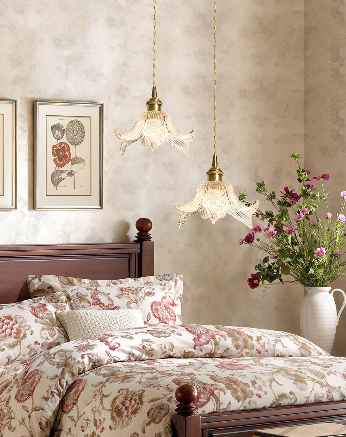 Aell Brass & Glass Glam Pendant Light