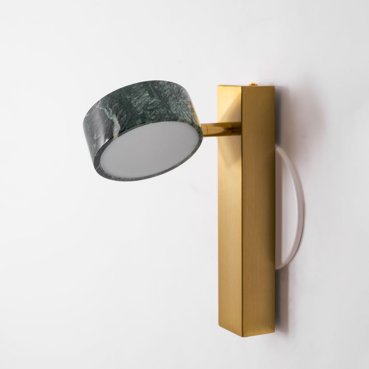 Seliseria Modern Wall Lamp