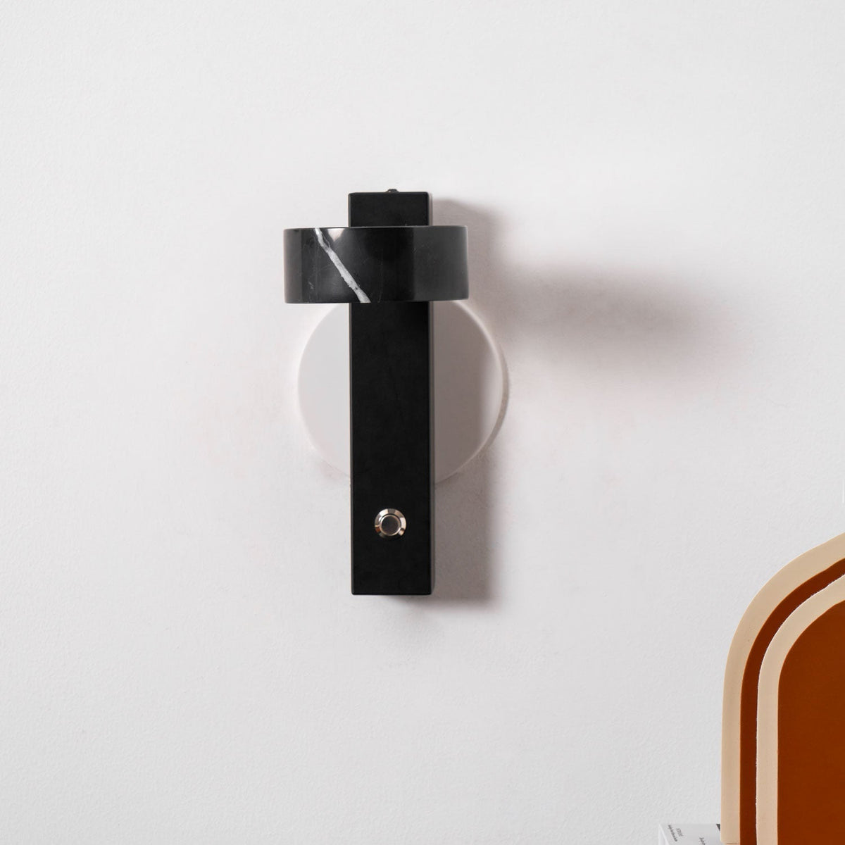 Seliseria Modern Wall Lamp