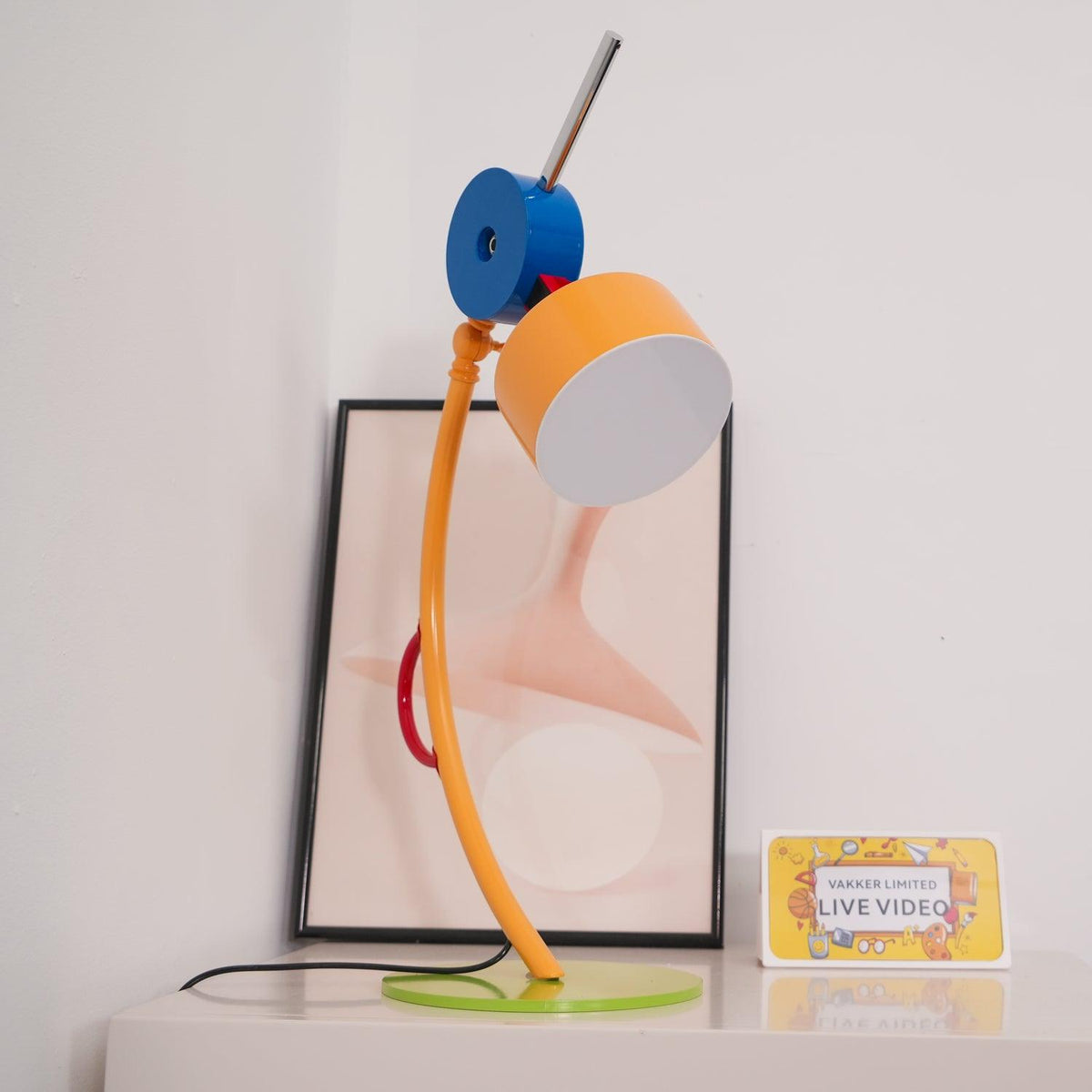 Niraneria Acrylic Artistic Table Lamp