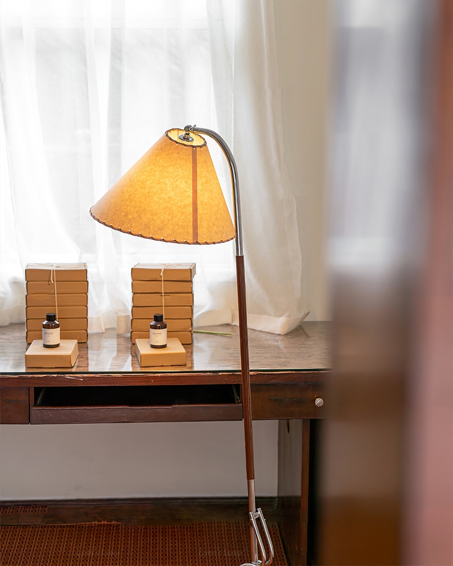 Lysandir Arc-shaped Wood Floor Lamp