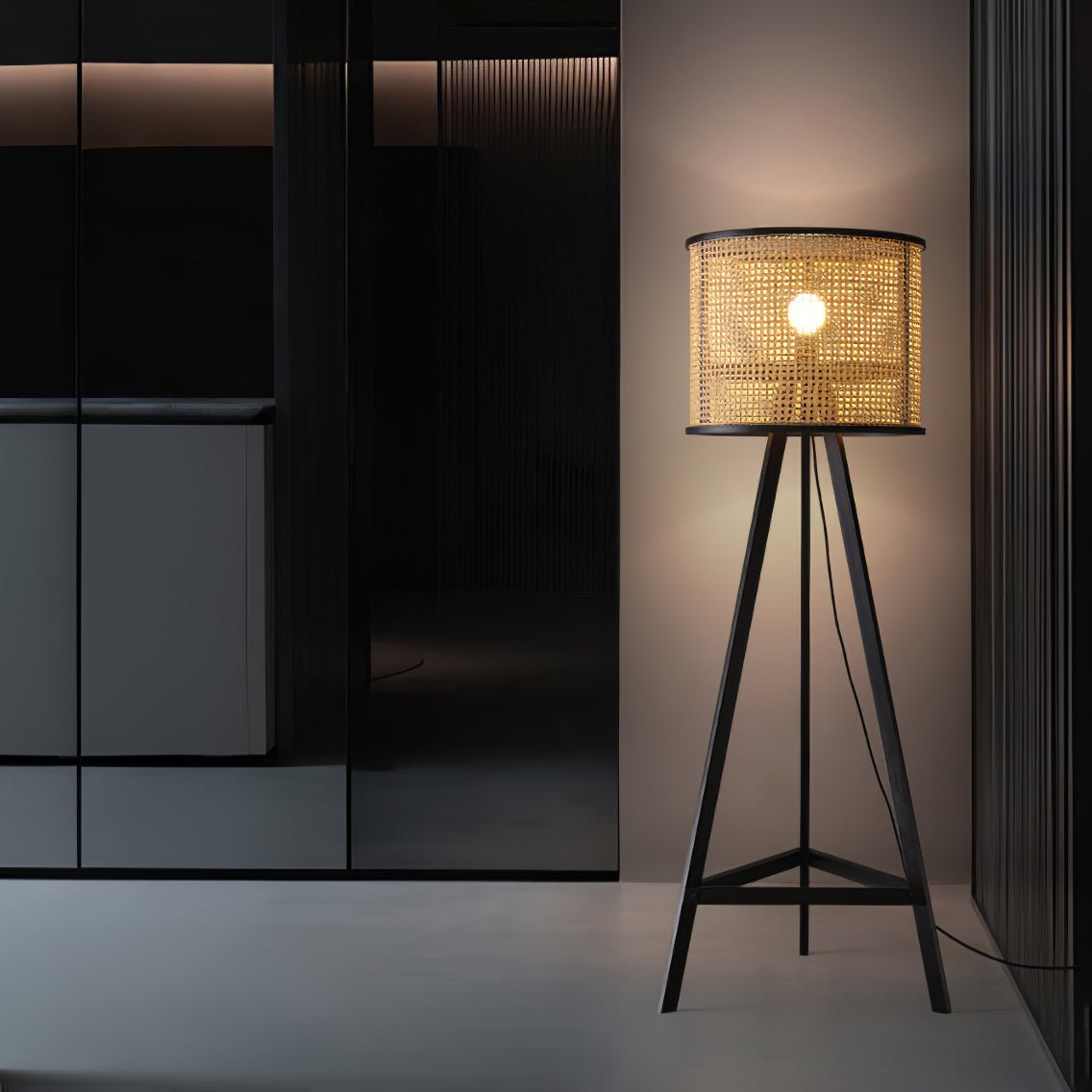 Olsolyra Rattan Woven Tripod Floor Lamp