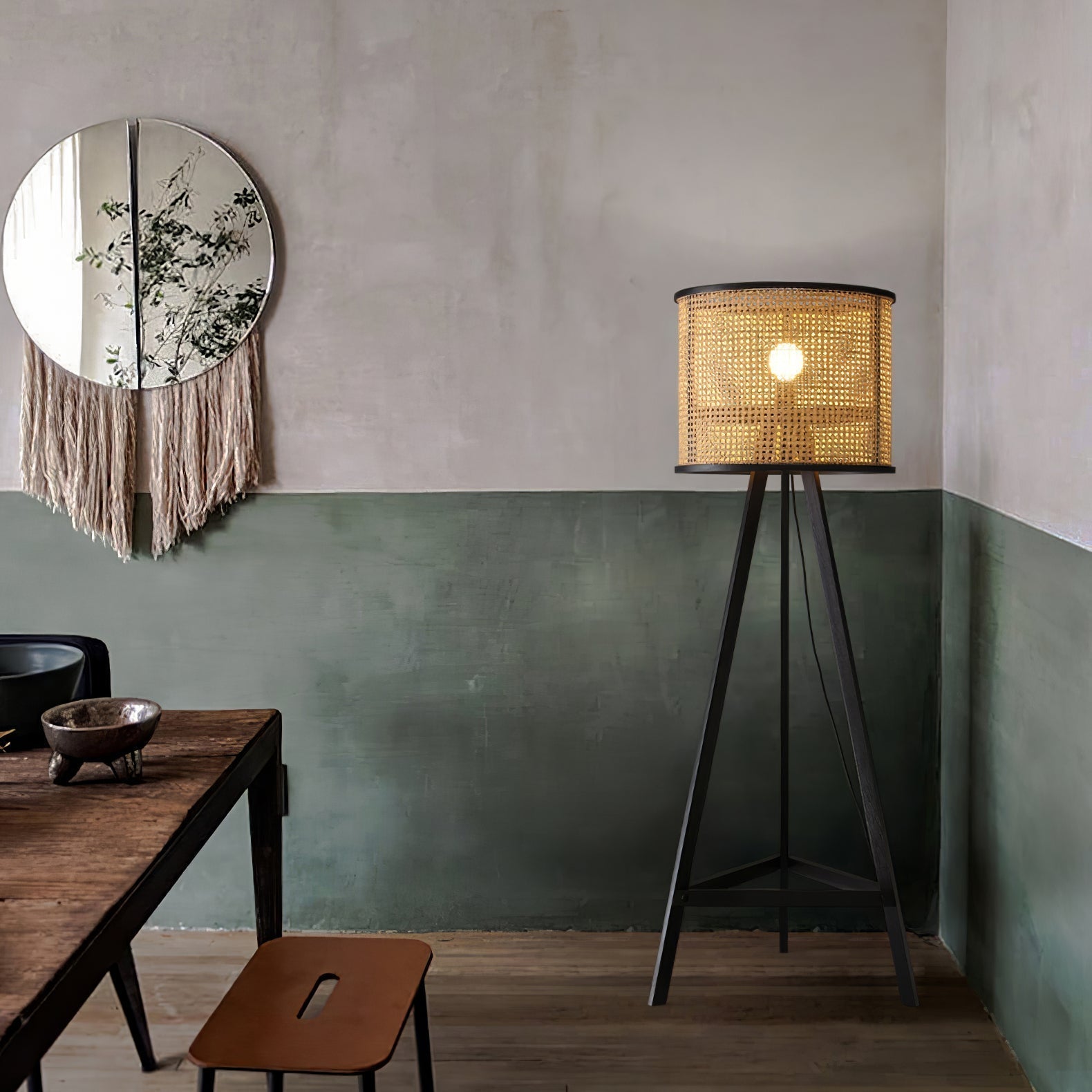 Olsolyra Rattan Woven Tripod Floor Lamp