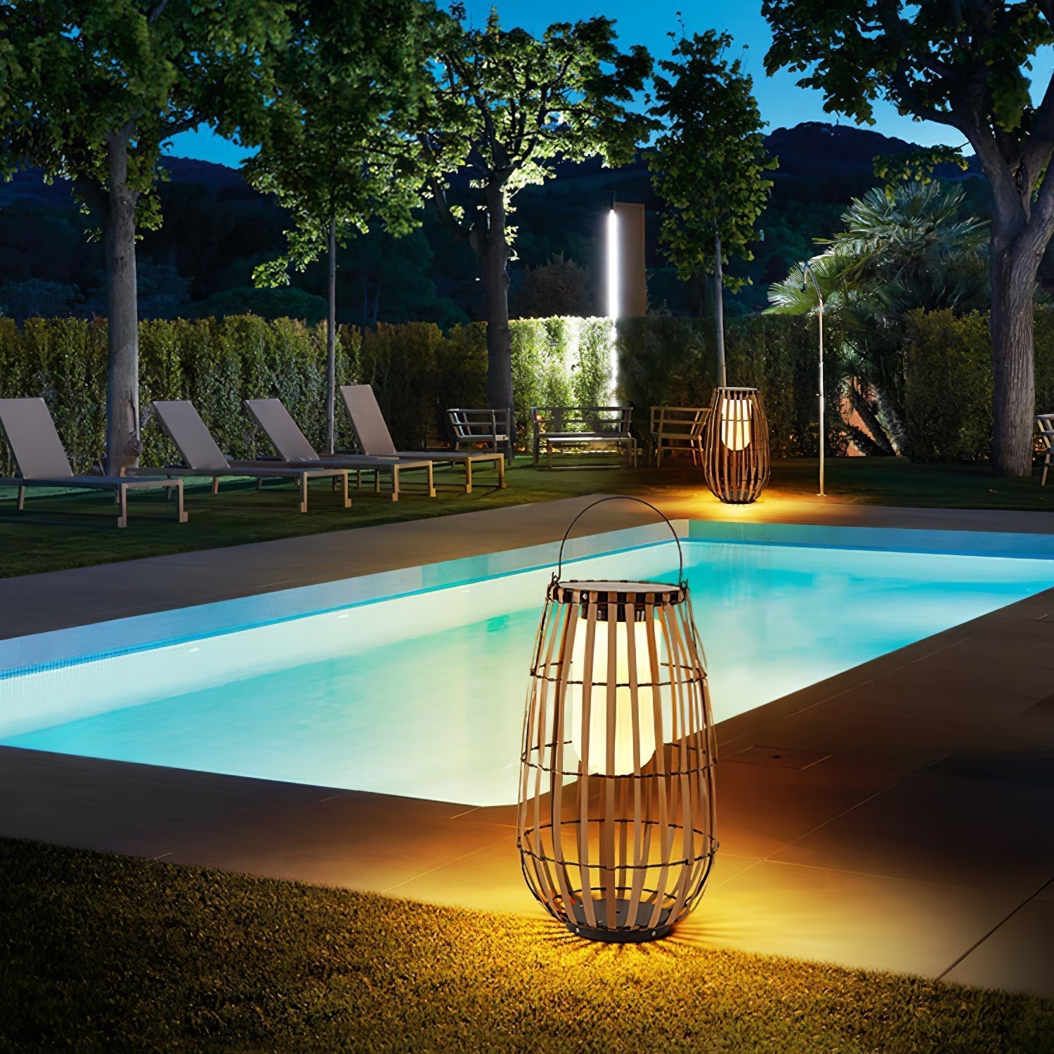 Veshael Tropic Braid Lantern Outdoor Lamp