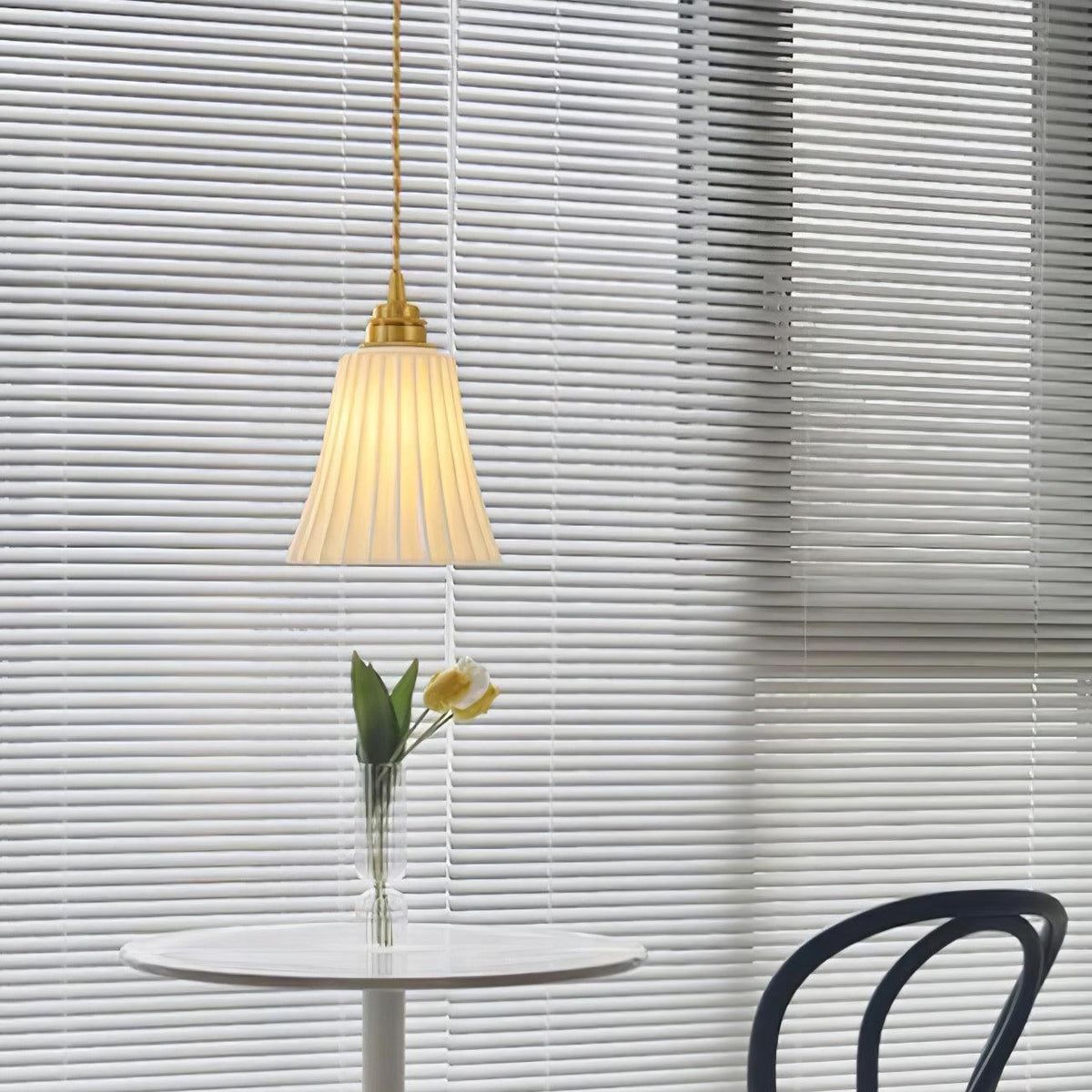 Mirirette Premium Nordic Art Trumpet Ceramic Pendant Light