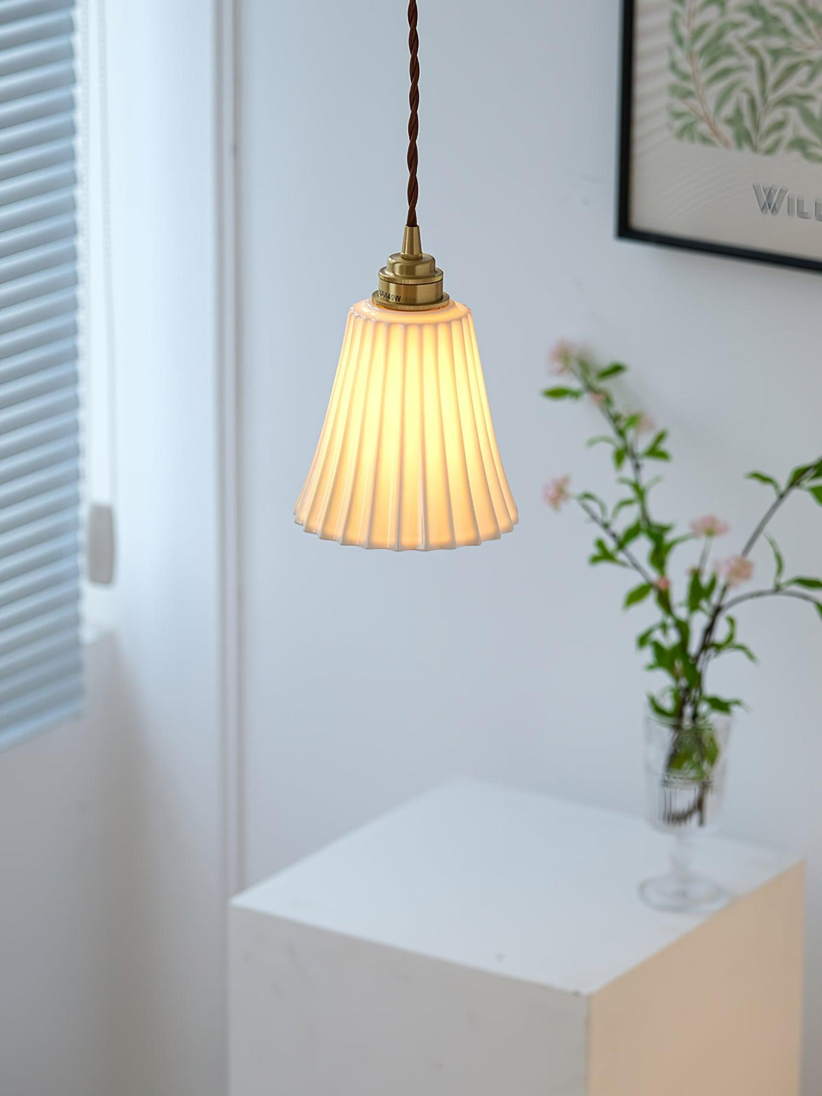 Mirirette Premium Nordic Art Trumpet Ceramic Pendant Light