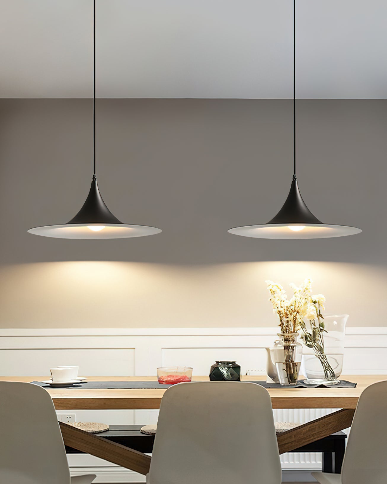 Pendant Lamp Slim Neck and Wide Flare Dining - Neutral Decor
