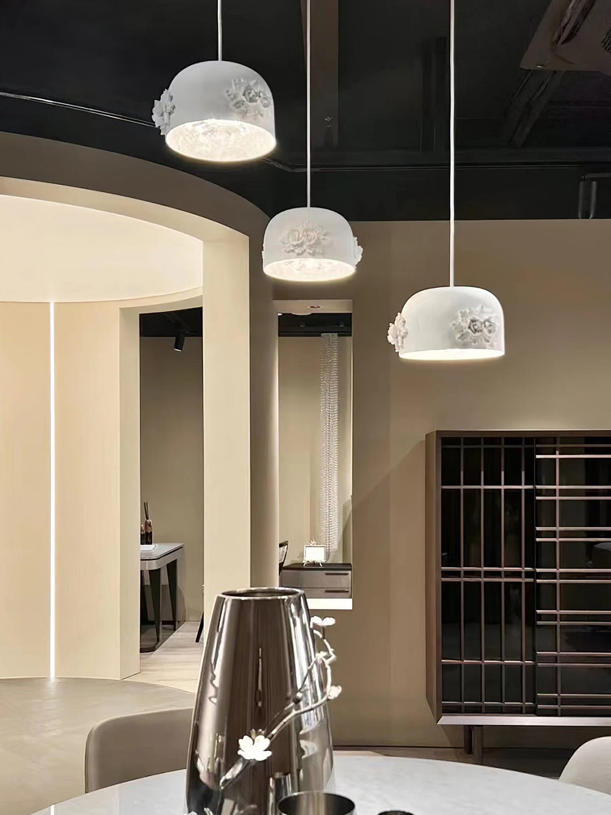Vilaeos Minimalist Resin Wall Light