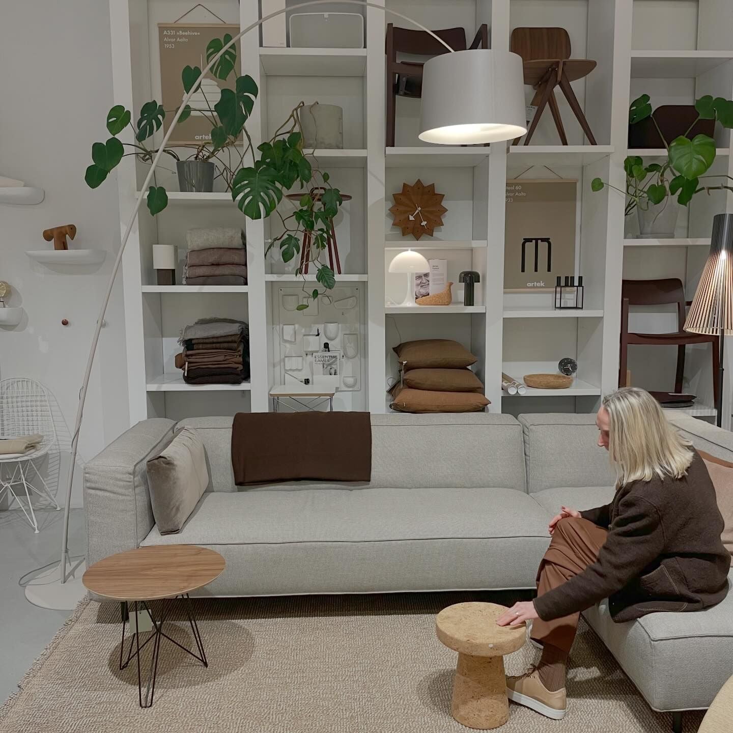 Ciraaine Floor Lamp
