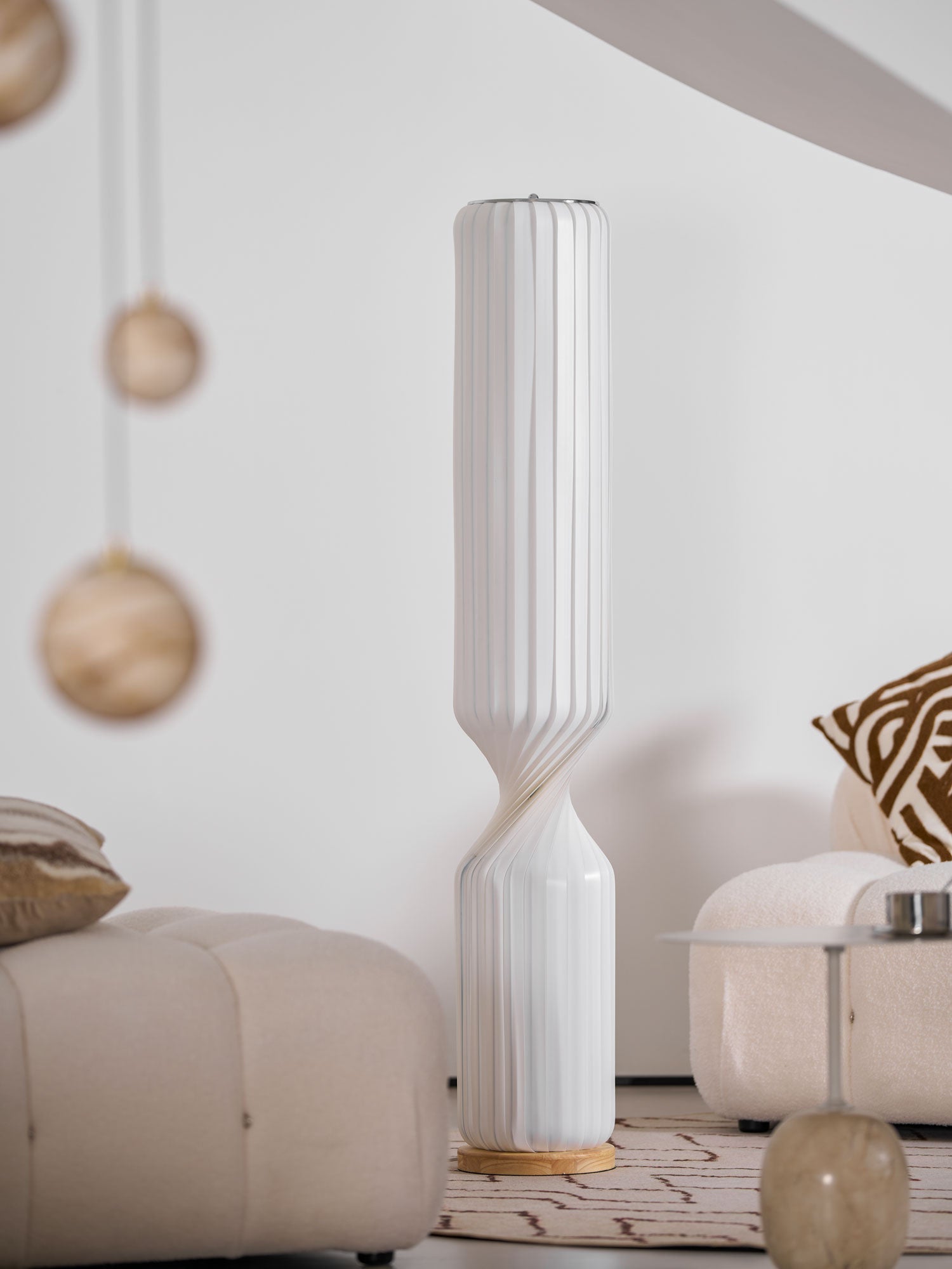 Oraeoril Modern PVC Floor Lamp