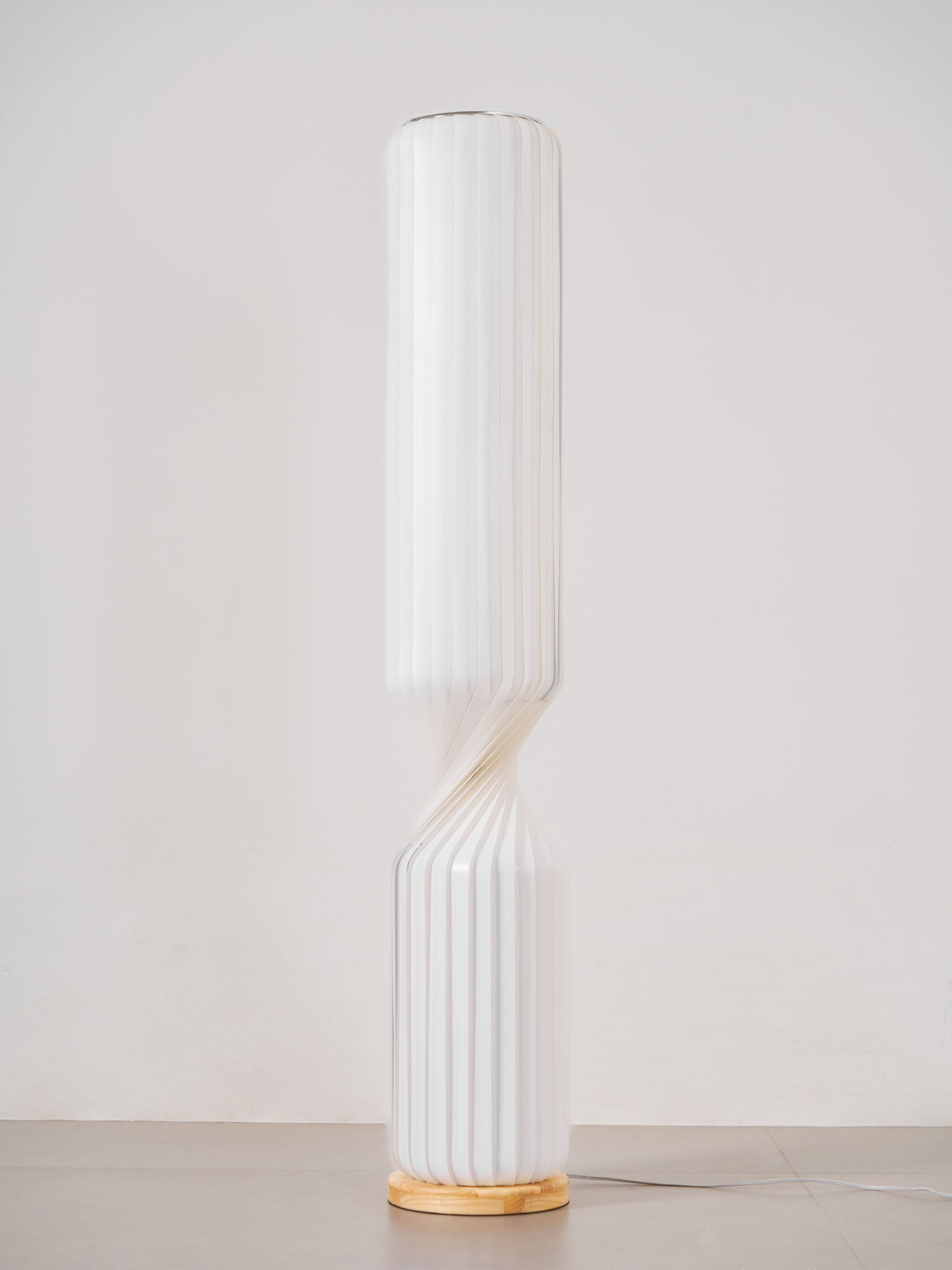 Oraeoril Modern PVC Floor Lamp