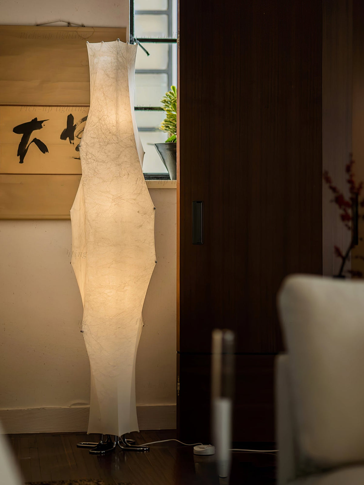 Vela Twist Silk Floor Lamp