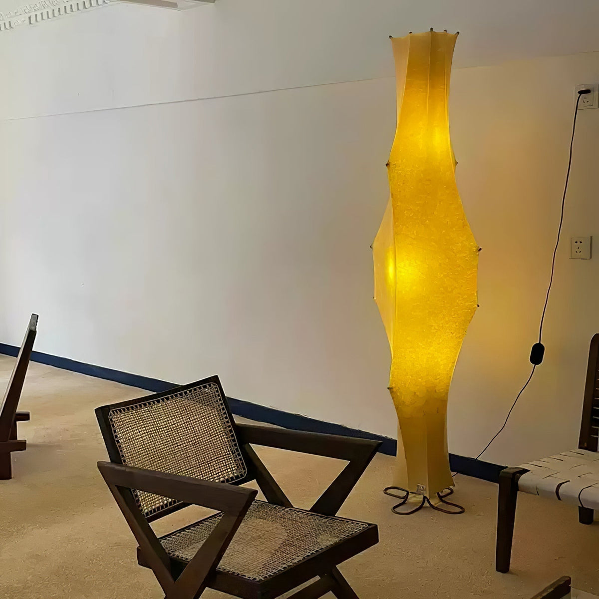 Vela Twist Silk Floor Lamp