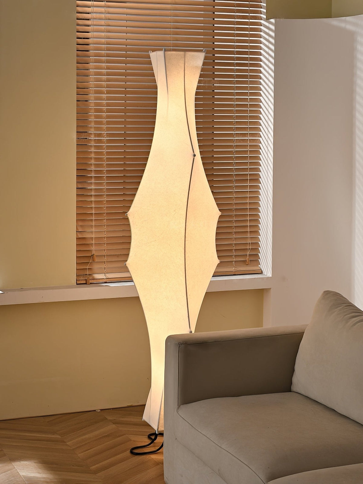 Vela Twist Silk Floor Lamp