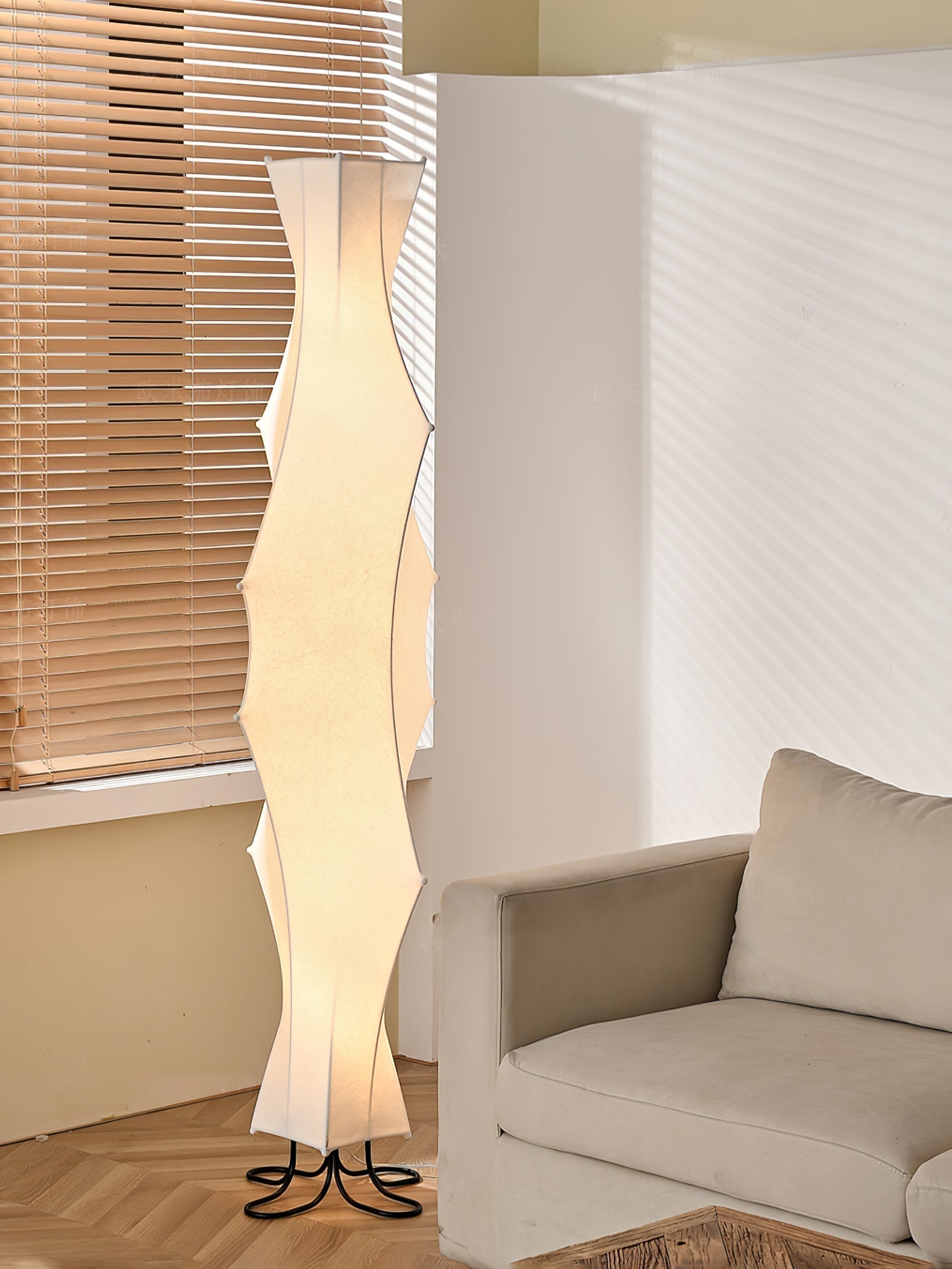 Vela Twist Silk Floor Lamp