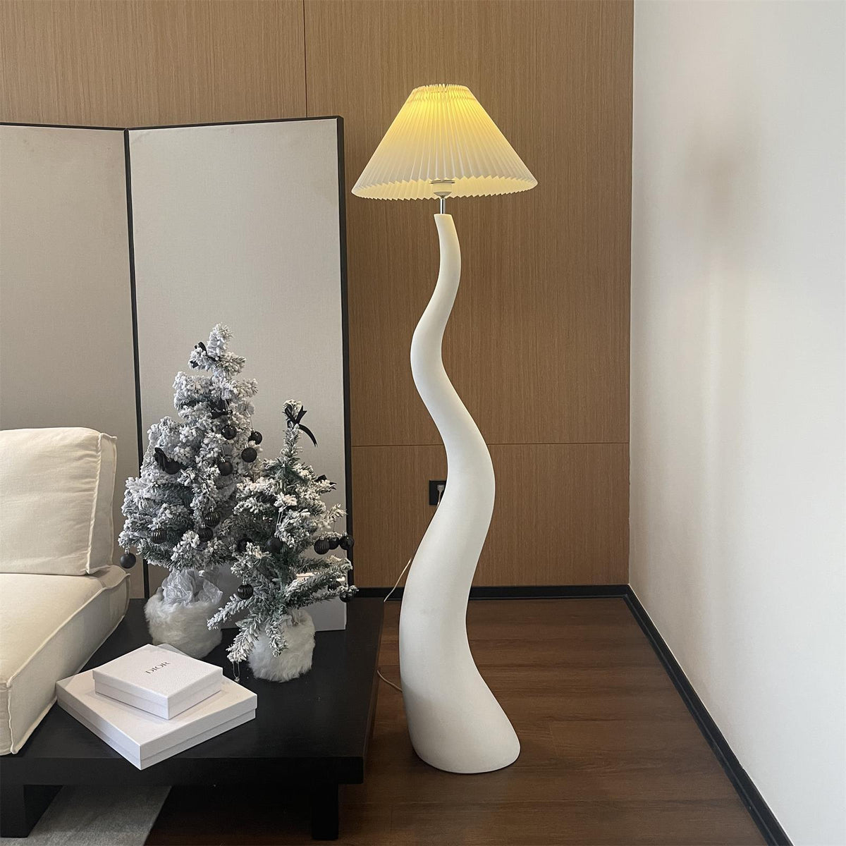 Bexyn Resin Fabric Floor Lamp