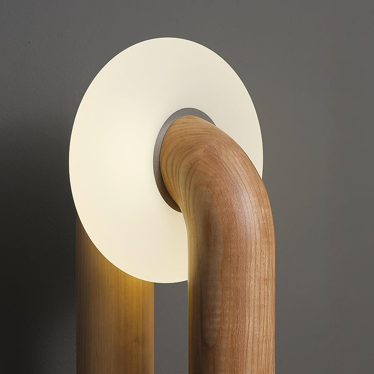 Elvelelia Vintage Wood Table Lamp