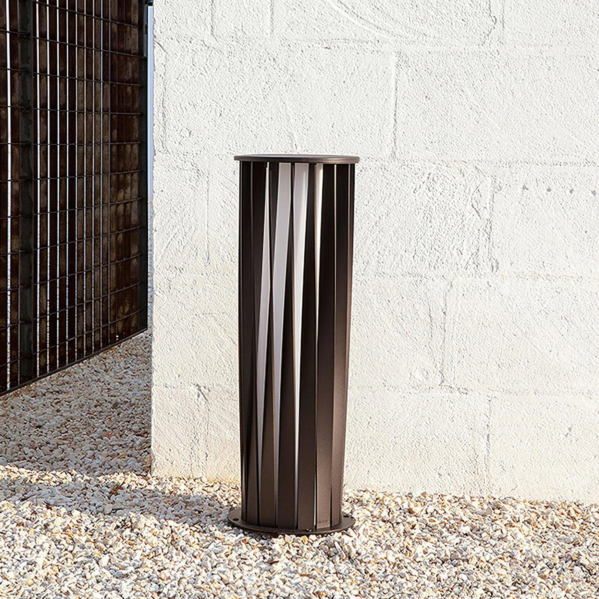 Veliria Acrylic Outdoor Light