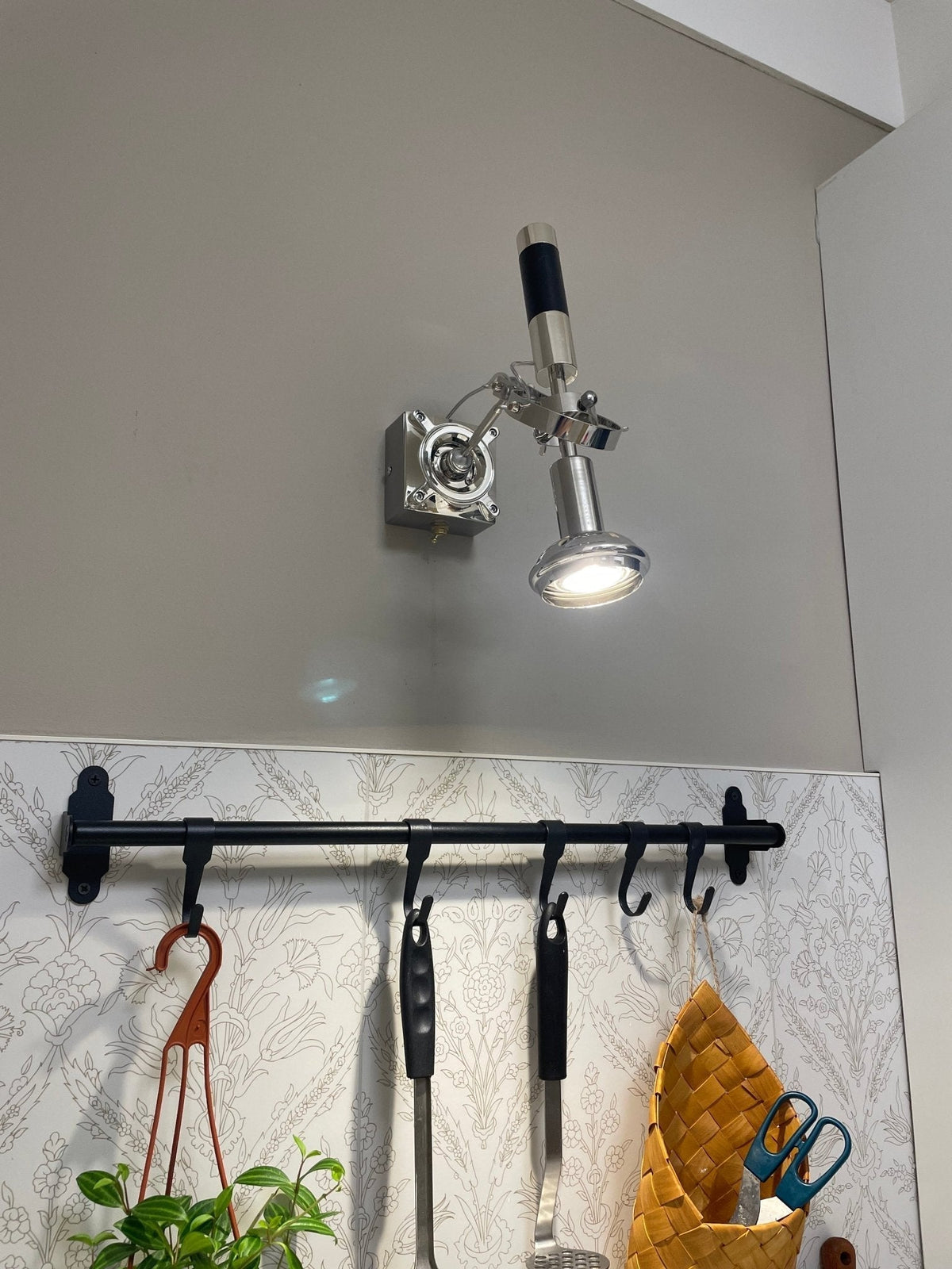 Gemn Edge Wall Lamp