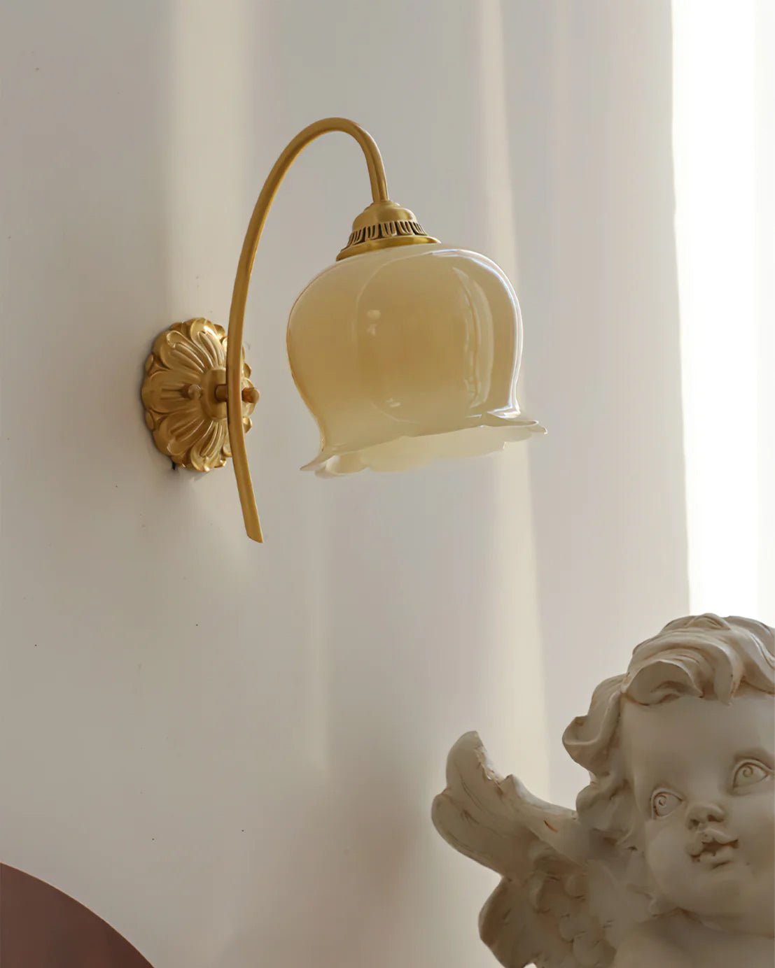 Dazell Art Flower Brass Resin Wall Lamp