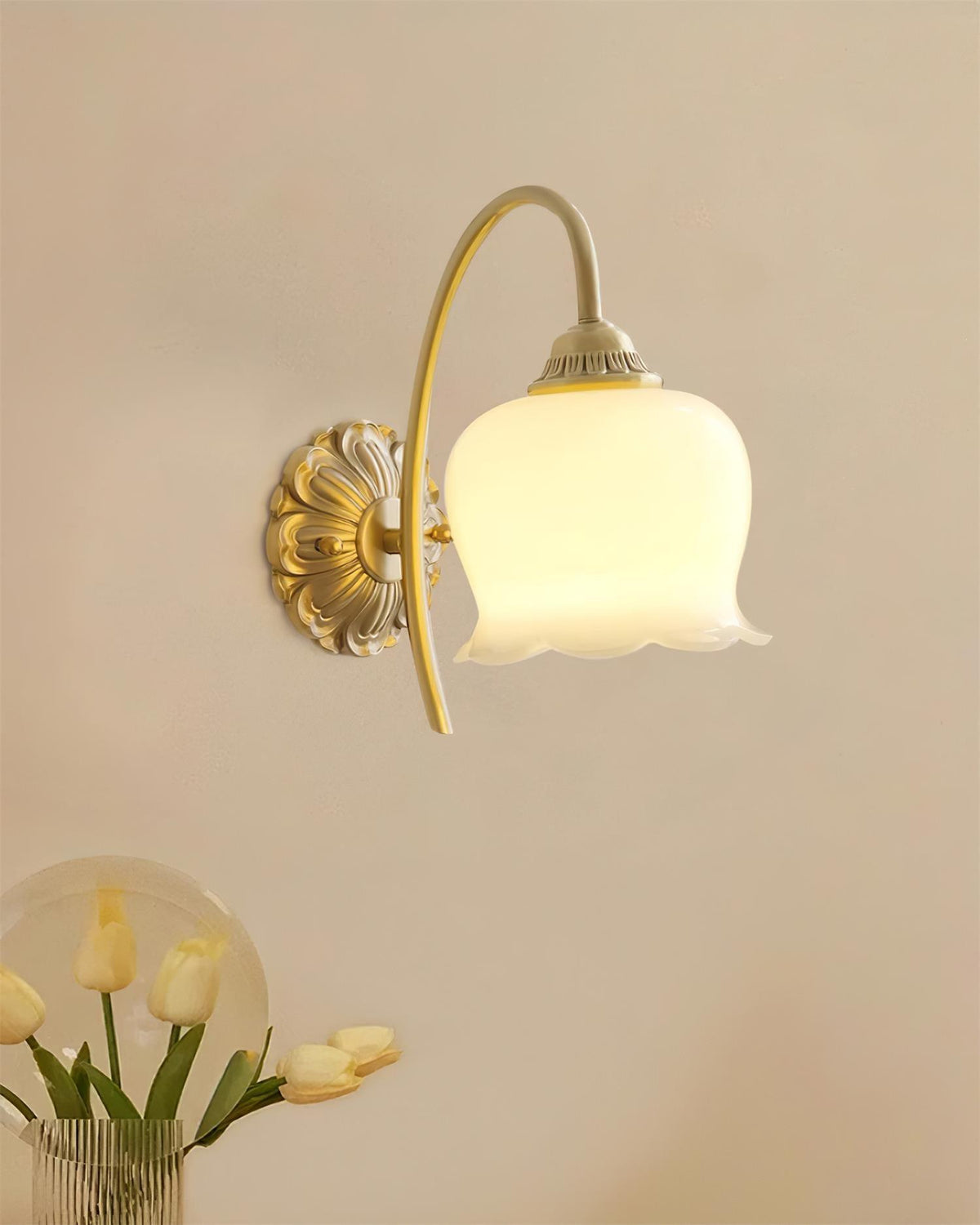 Dazell Art Flower Brass Resin Wall Lamp