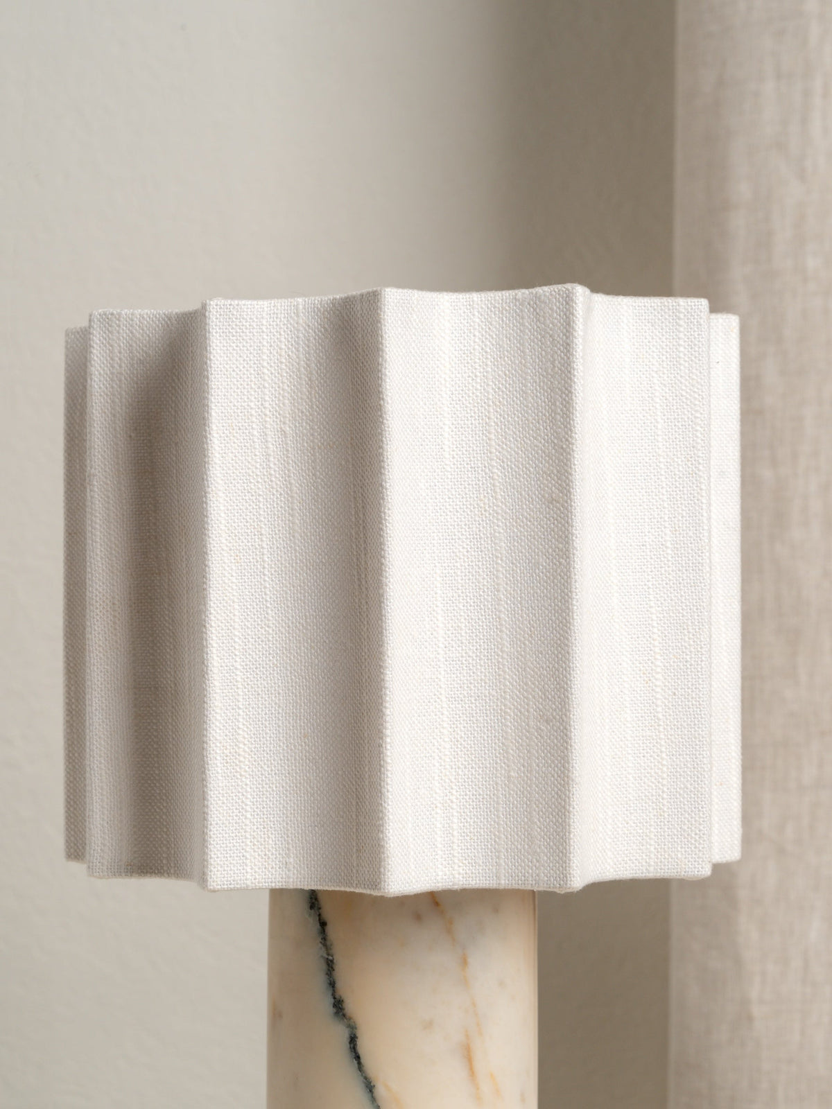 Selivella Table Lamp (Built-in Battery)
