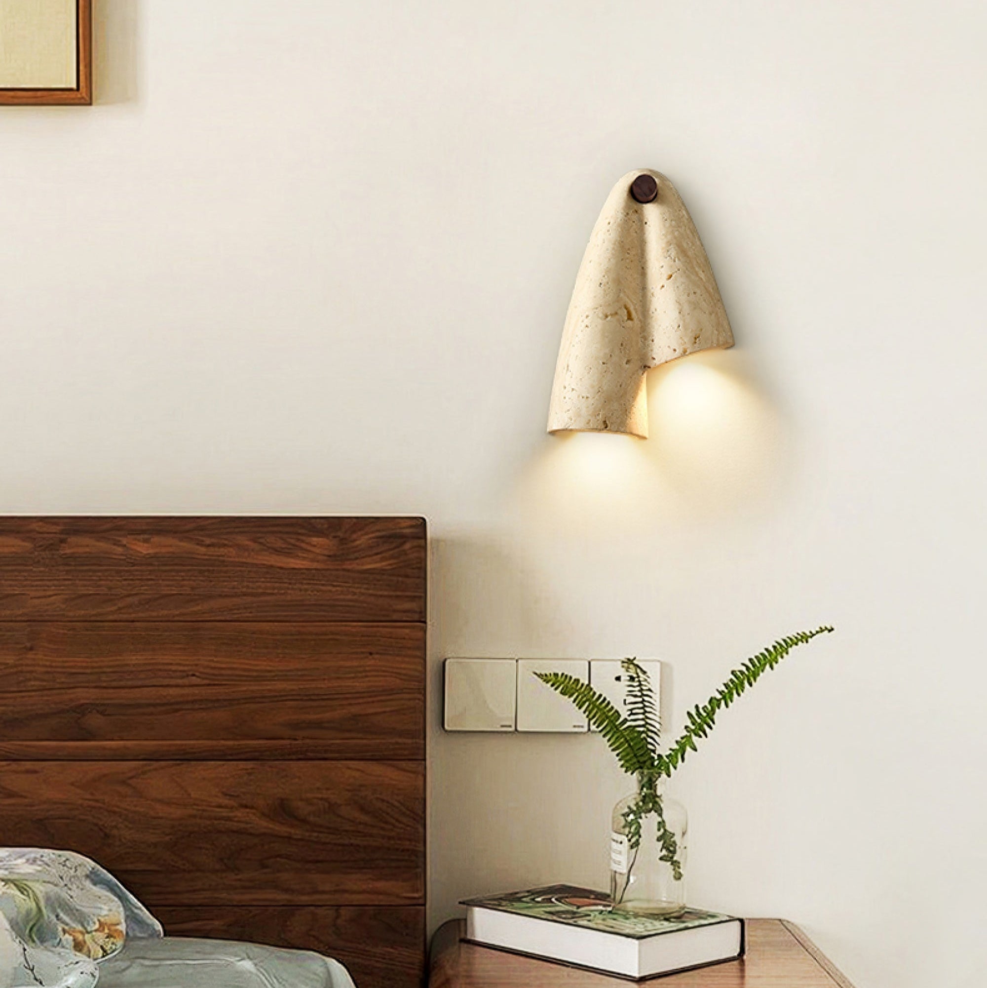 Valeliella Travertine Wall Light