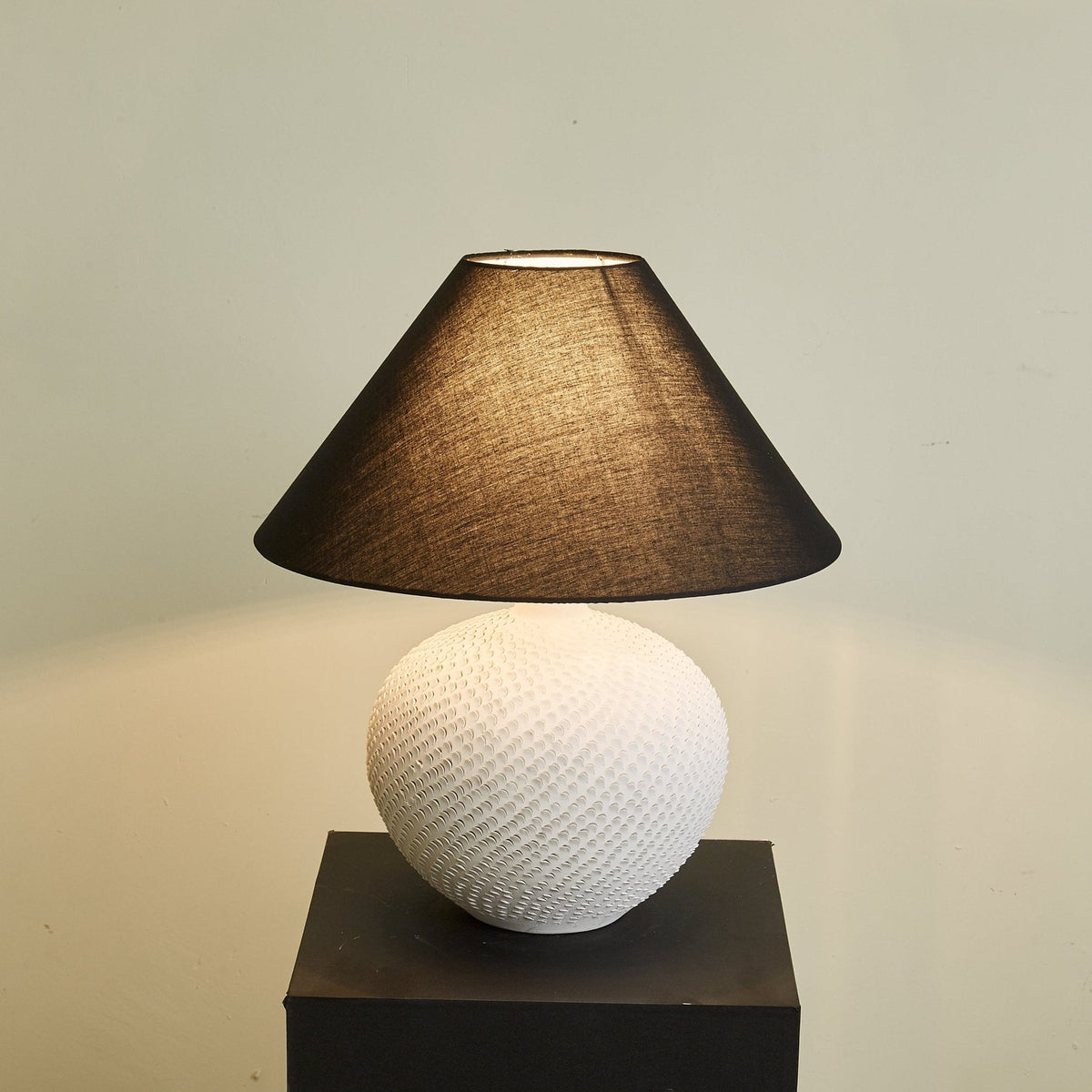 Elaarelle Minimalist Ceramics Table Lamp