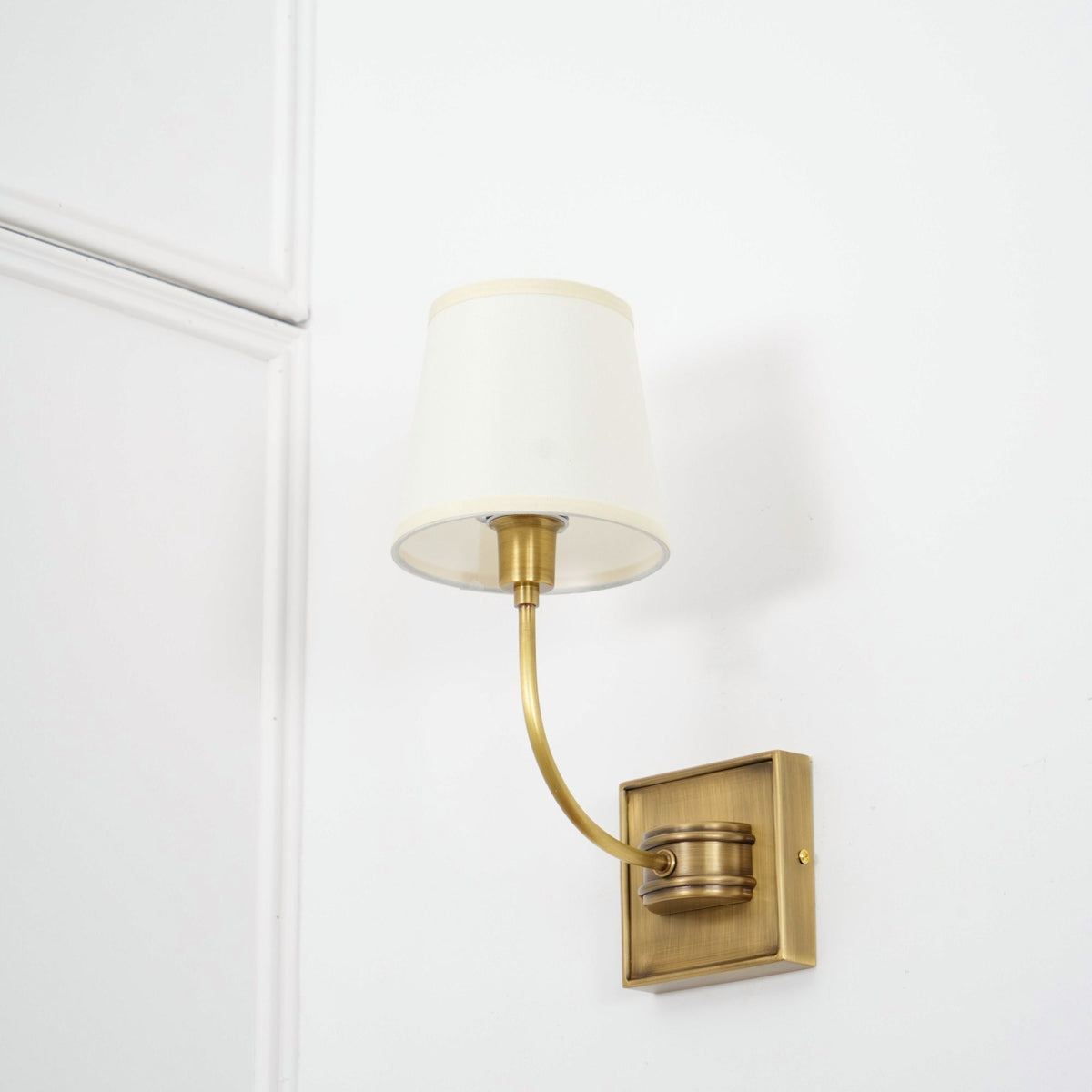 Varen Classic Black Bronze Wall Lamp