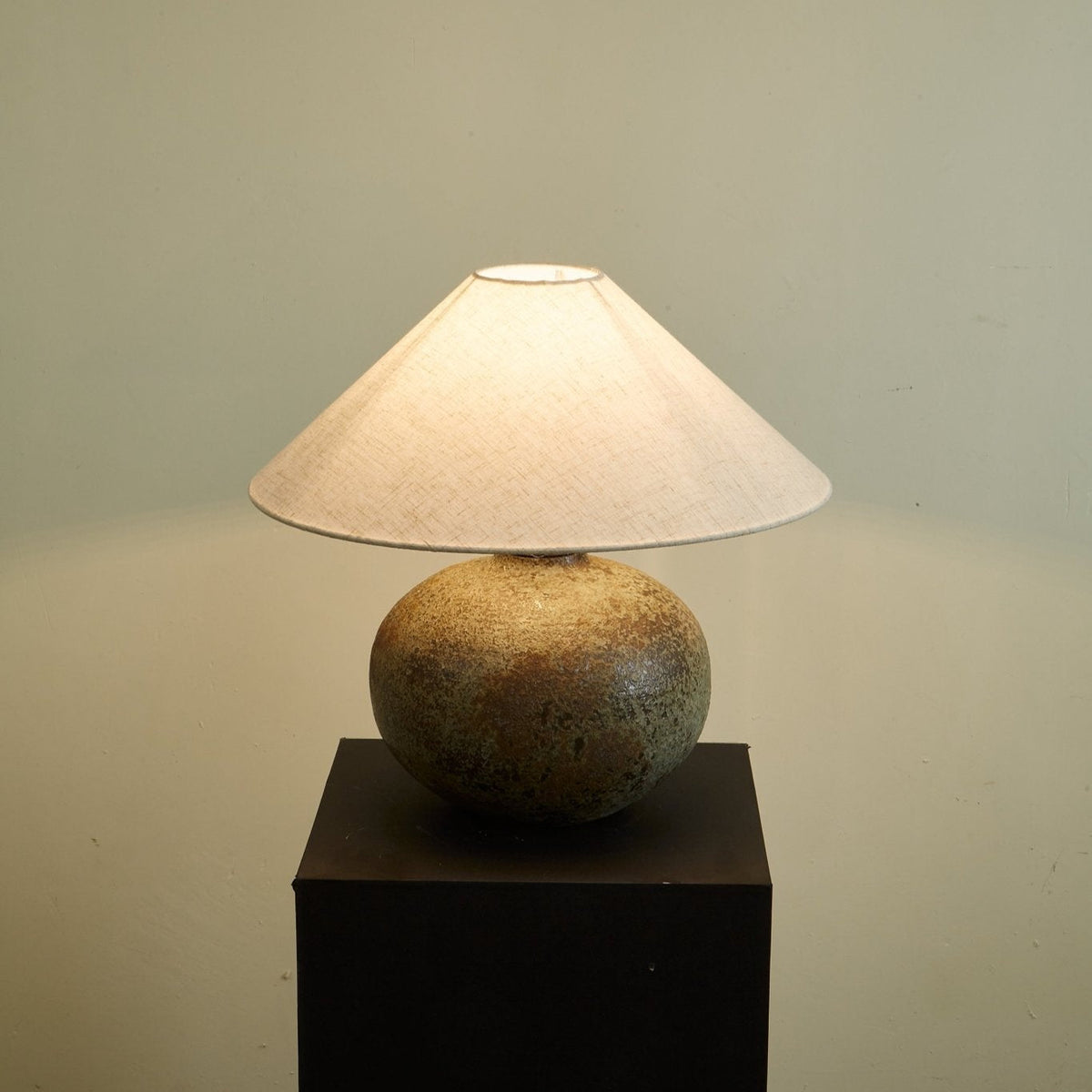 Faye Modern Ceramics Table Lamp