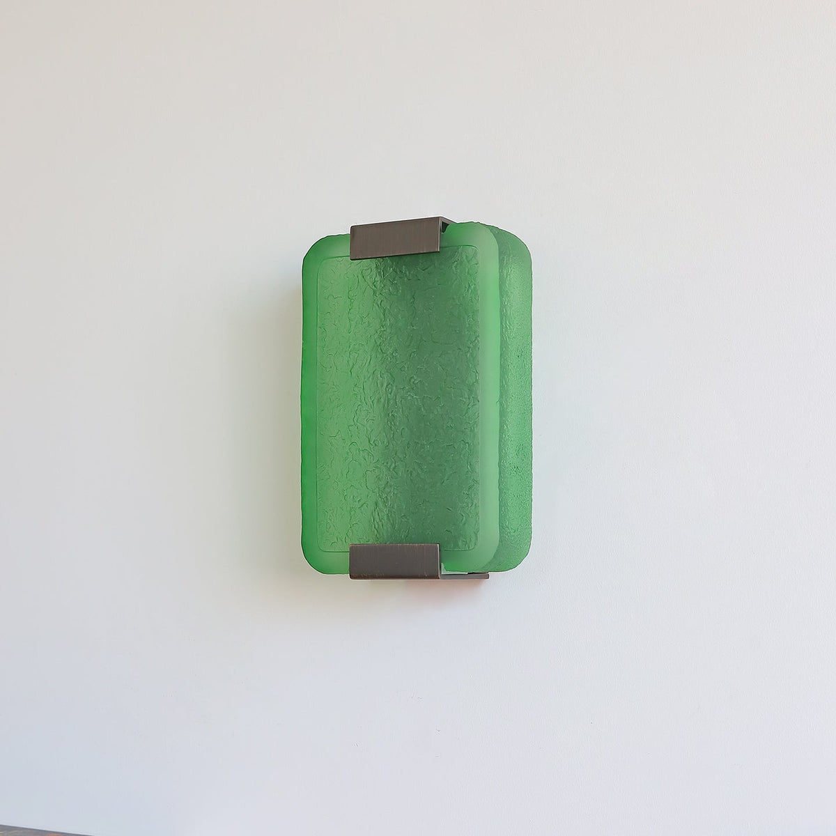 Nirelise Cast Resin Wall Sconce