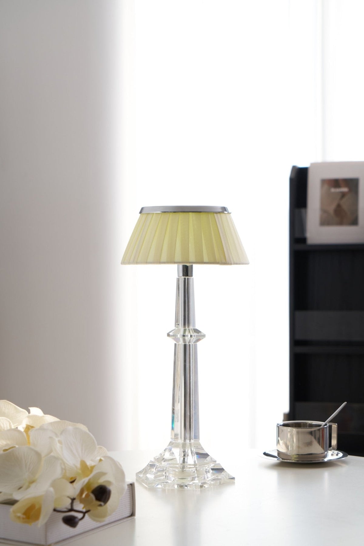 Haloza Fabric Luxurious Table Lamp