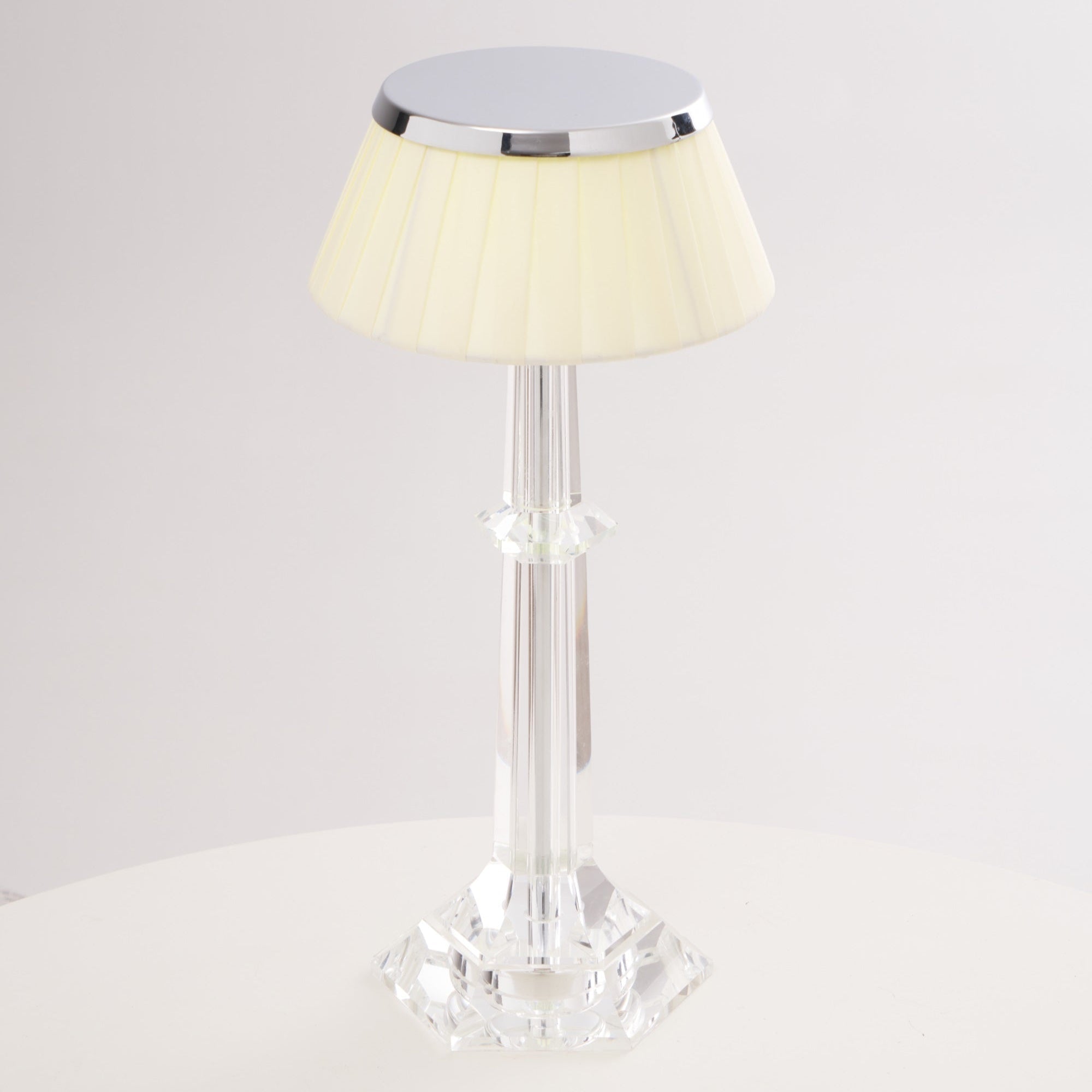 Haloza Fabric Luxurious Table Lamp